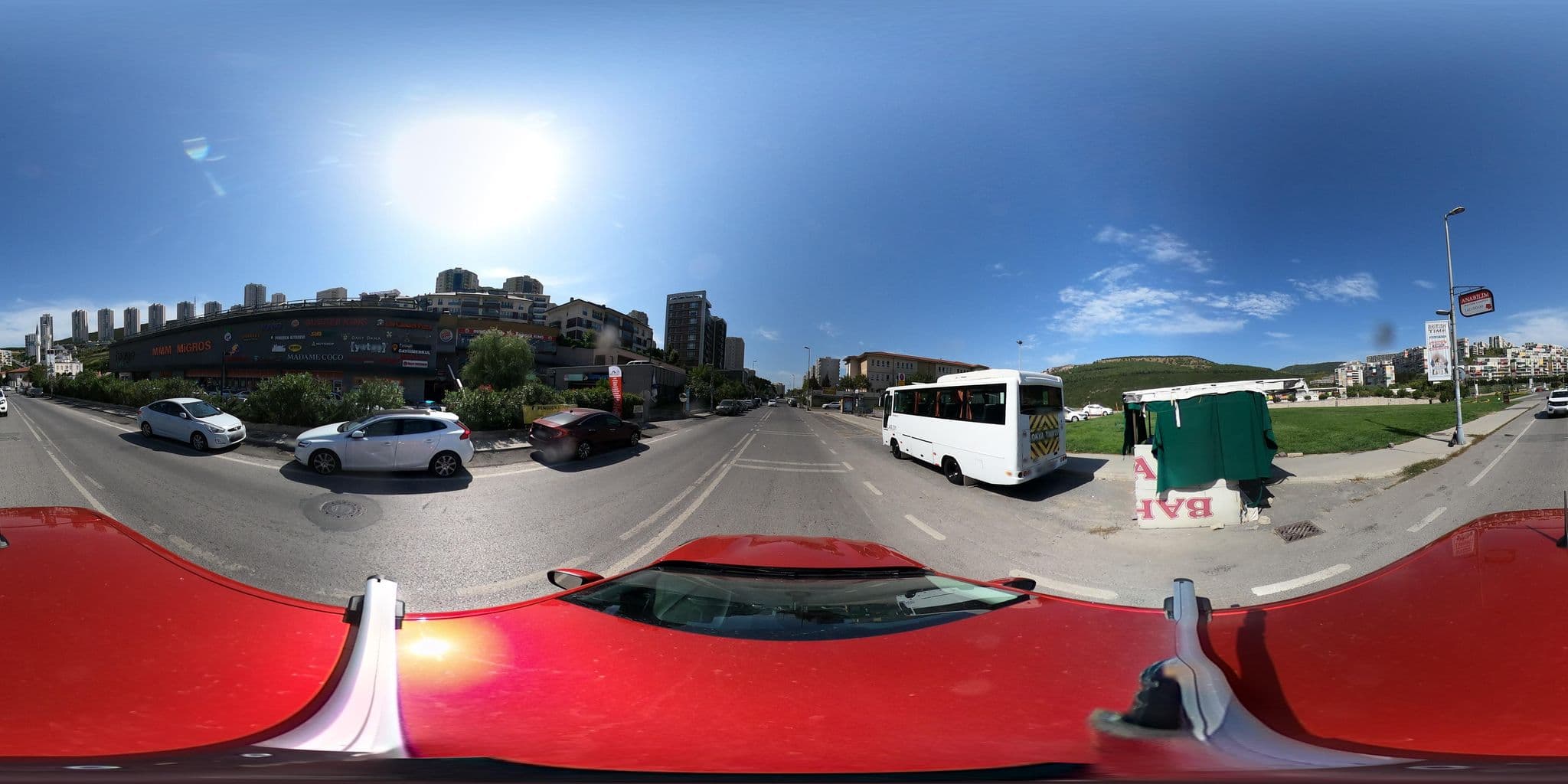 Street view near Etstur Fuaye, Maltepe — © ademturkmen (CC BY-SA · Mapillary)