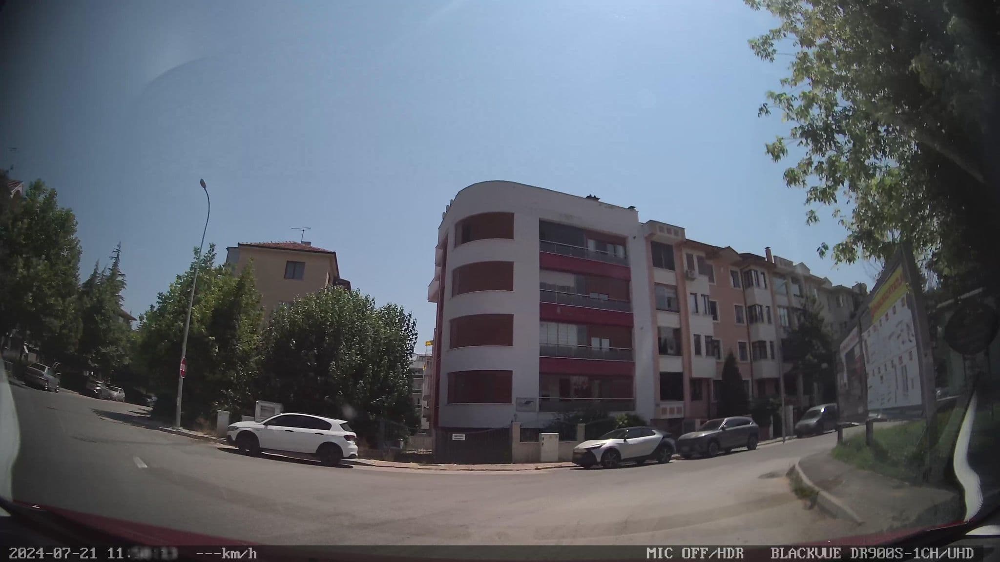 Street view near Gonen hotel, Eskişehir — © unen (CC BY-SA · Mapillary)