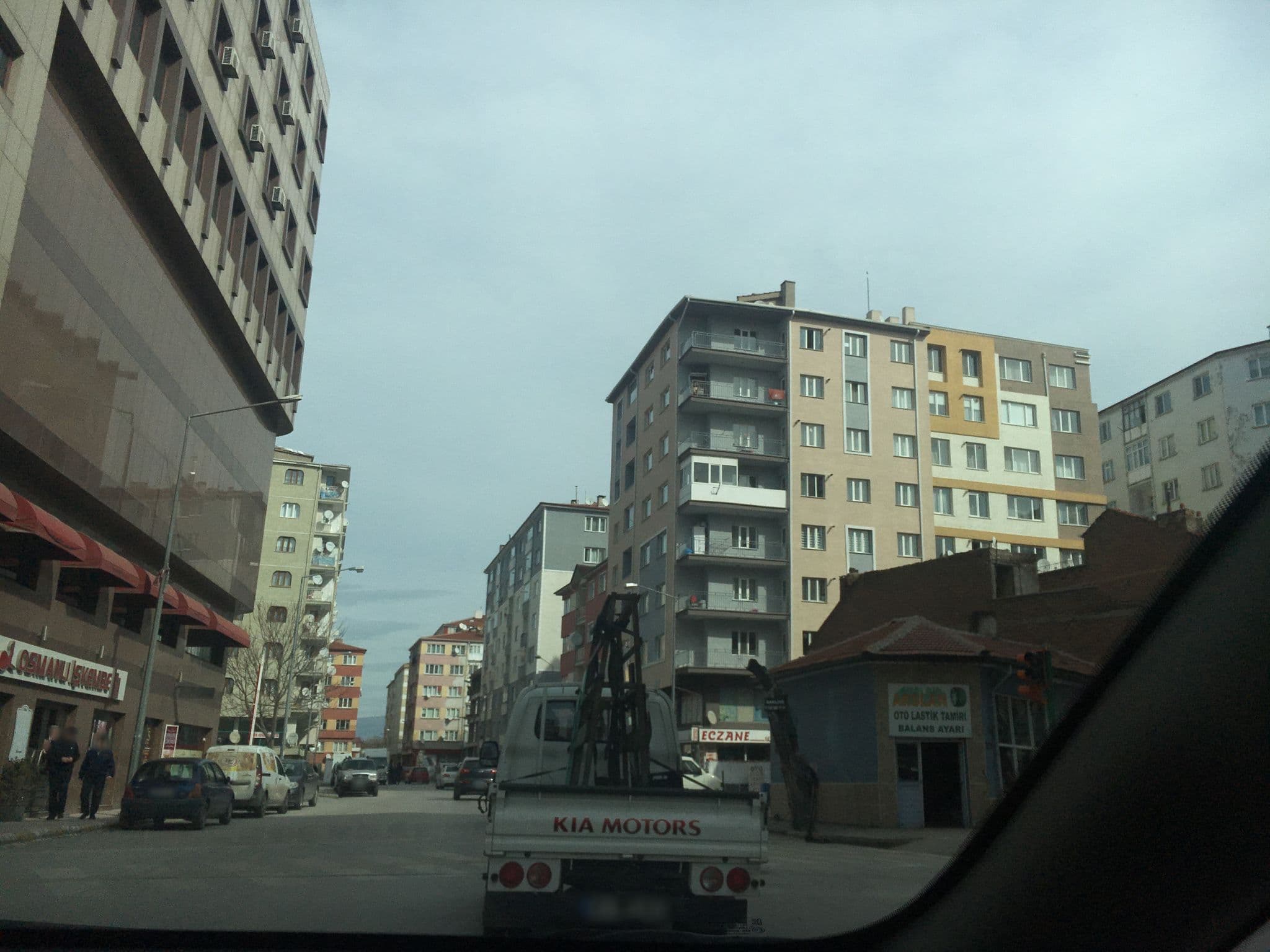 Street view near Rota Business Hotel Eskişehir, Eskişehir — © semi (CC BY-SA · Mapillary)