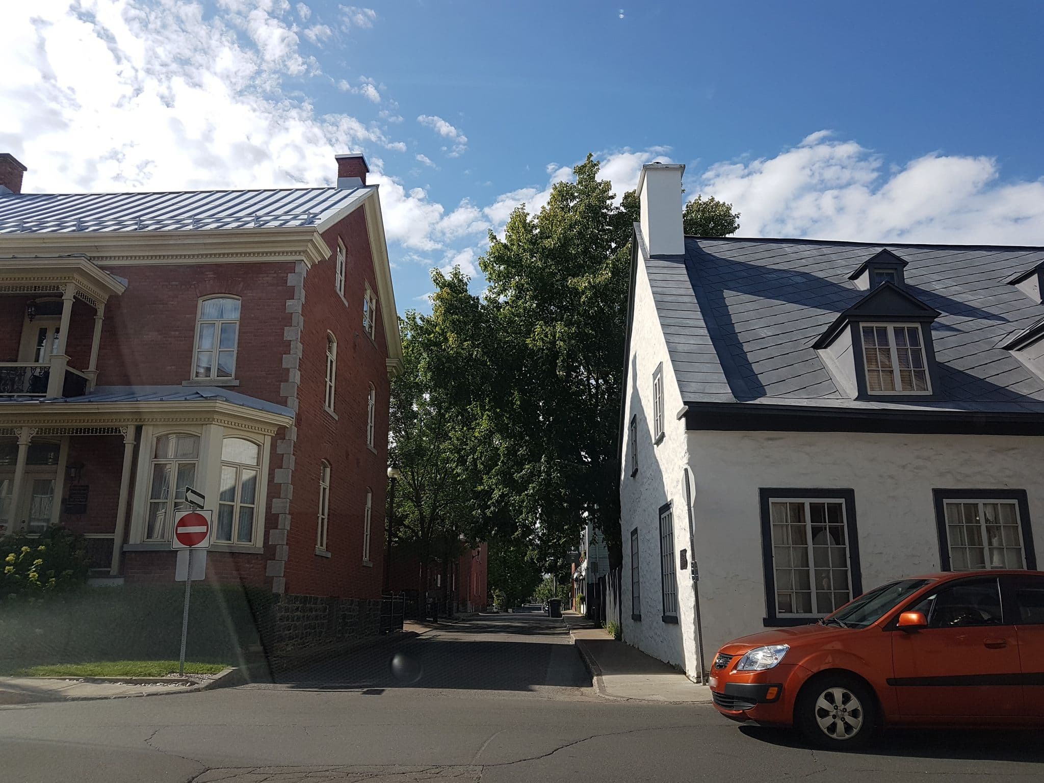 Street view near Gîte Loiselle, Trois-Rivières — © jopparn (CC BY-SA · Mapillary)