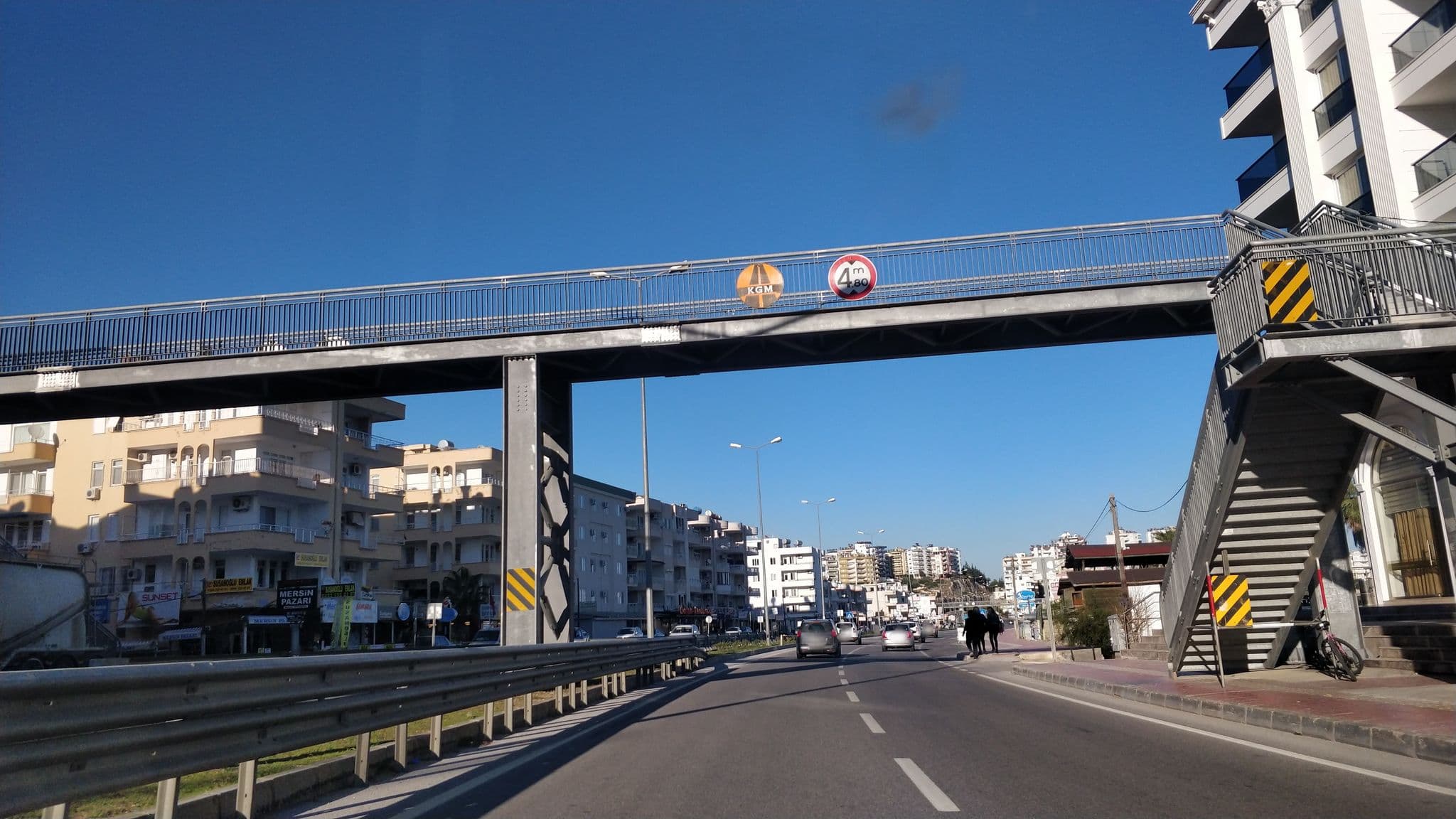 Street view near Süzer Resort Hotel Plaj, Atakent — © kasar (CC BY-SA · Mapillary)