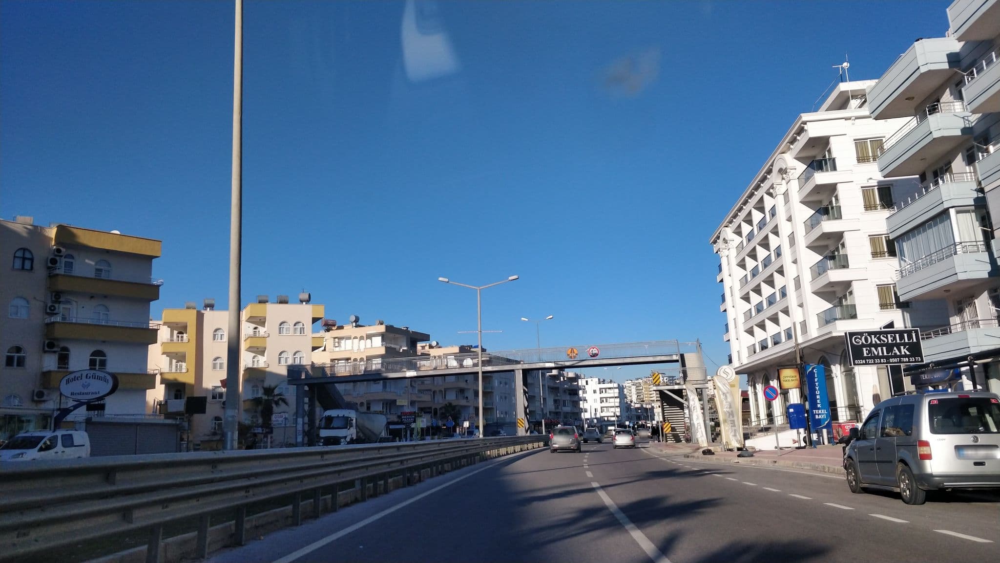 Street view near Gümüş Otel, Atakent — © kasar (CC BY-SA · Mapillary)