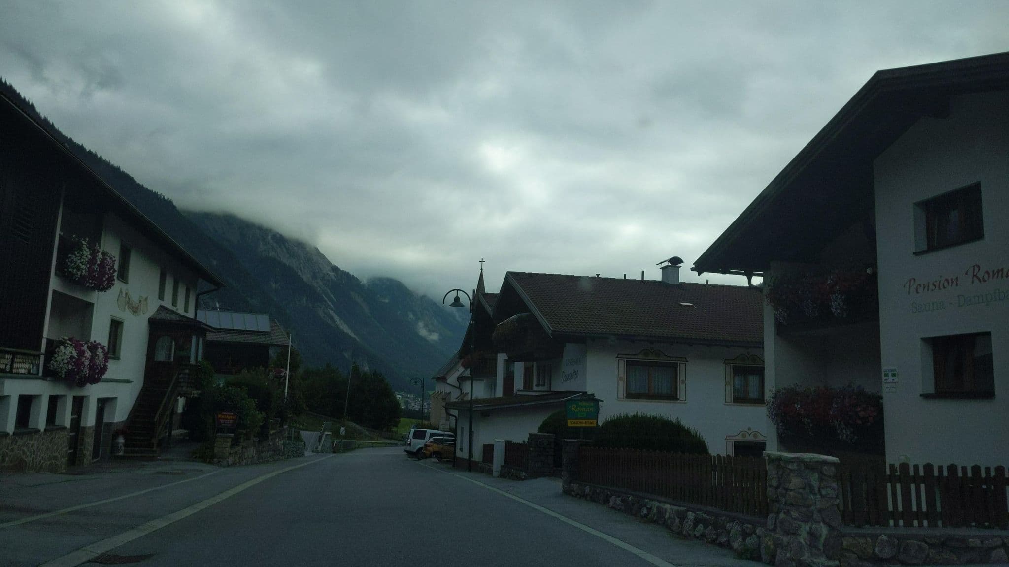 Street view near Haus Christian, Pettneu — © chrisbeddow (CC BY-SA · Mapillary)
