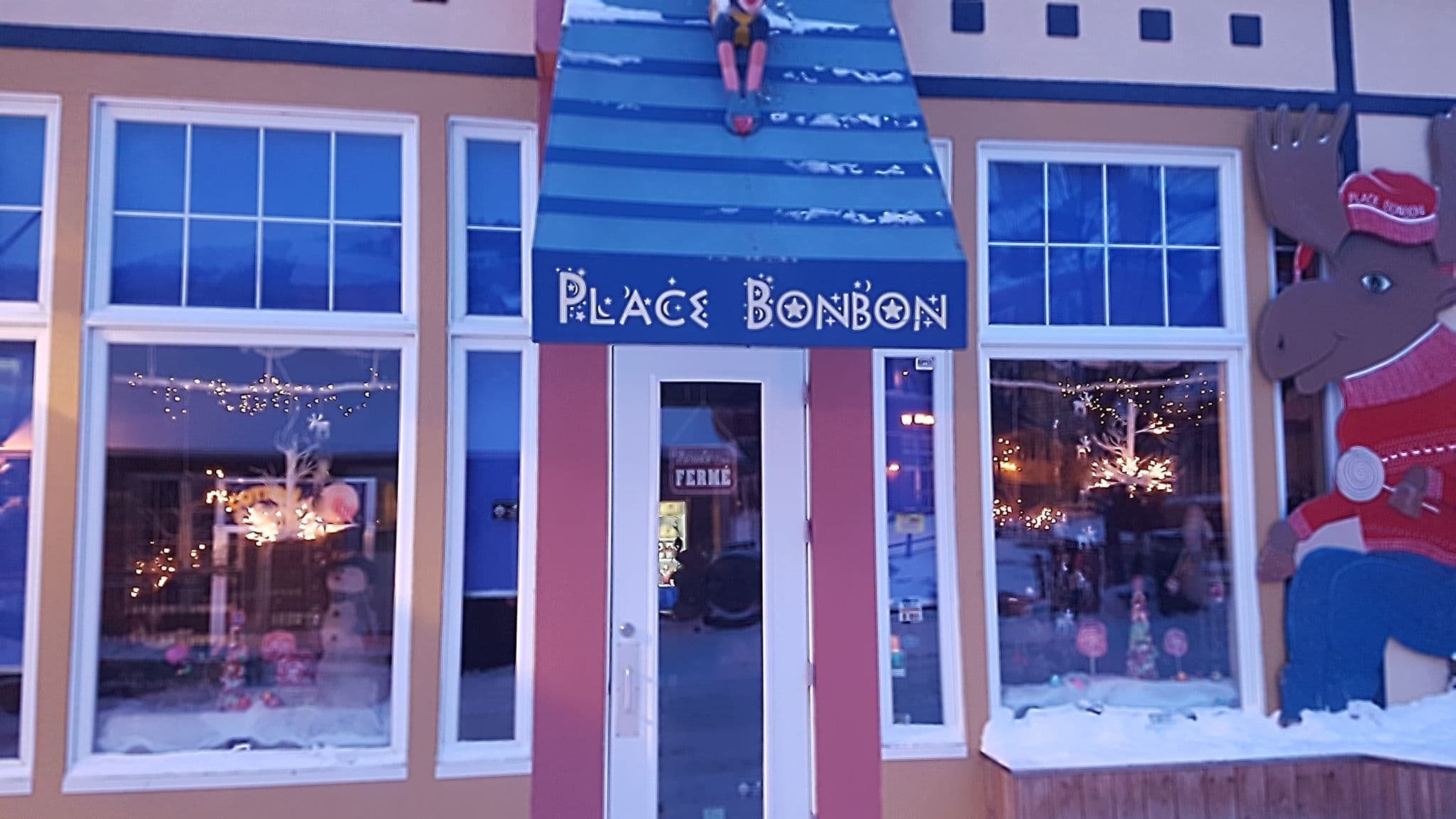 Street view near Tour des Voyageurs, Mont-Tremblant — © rps333 (CC BY-SA · Mapillary)