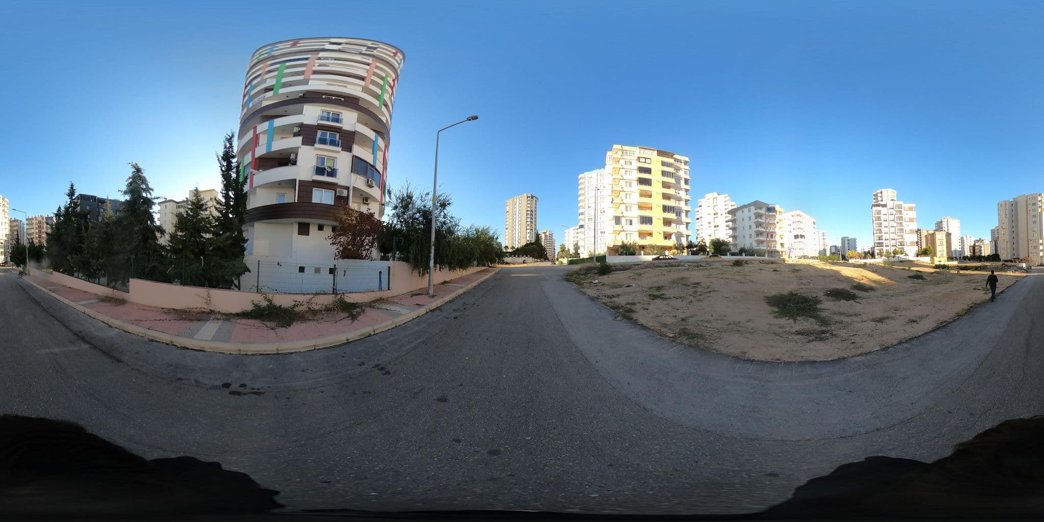 Street view near ALTINTAŞ KONAKLAMA, Bozön — © PalmCity (CC BY-SA · Mapillary)