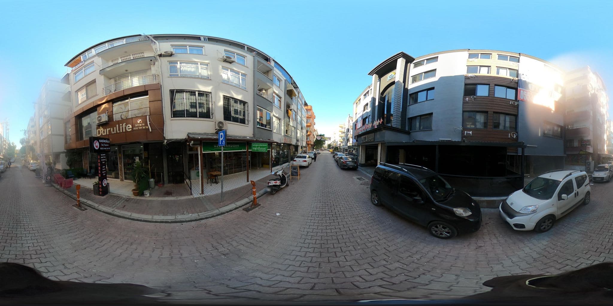Street view near Eniza Hotel, Mersin — © PalmCity (CC BY-SA · Mapillary)