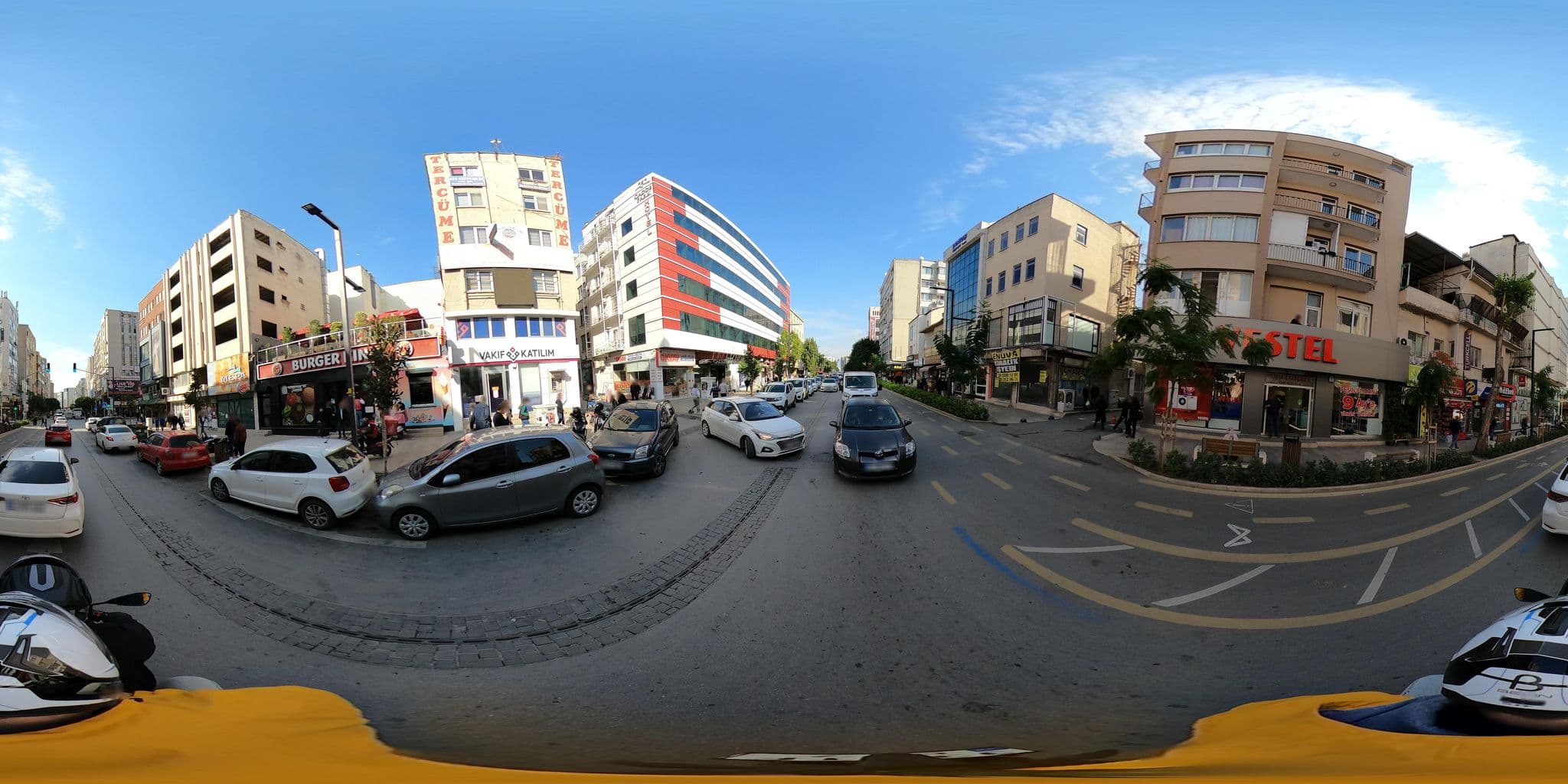 Street view near Hüdaverdi Pansiyon, Mersin — © PalmCity (CC BY-SA · Mapillary)