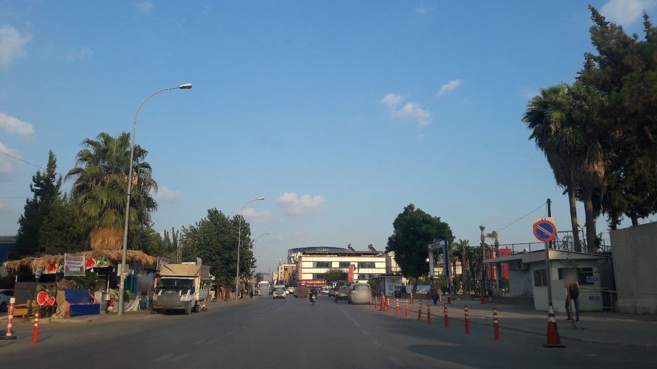 Street view near Adana HiltonSA, Adana — © harunuz (CC BY-SA · Mapillary)