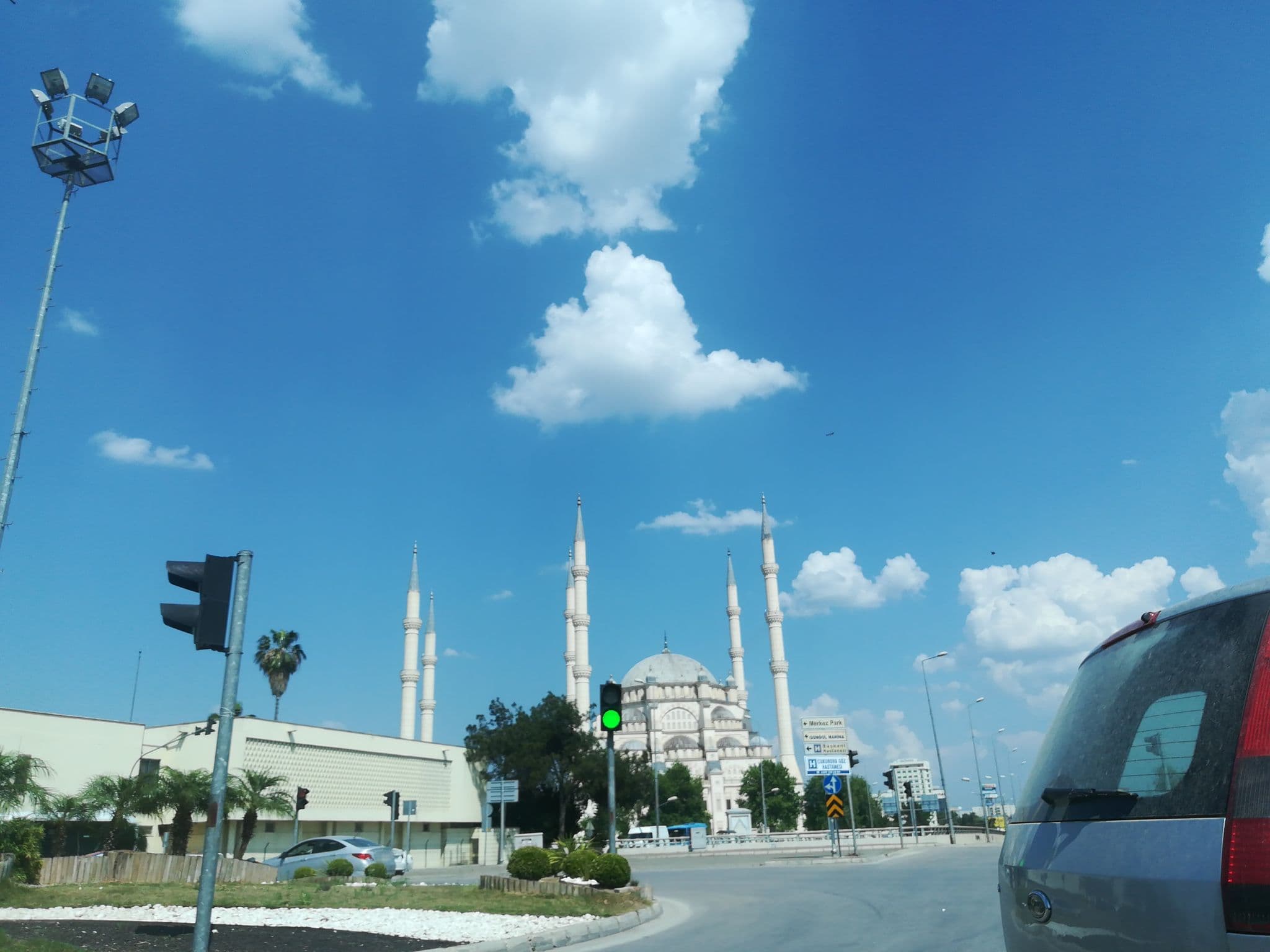 Street view near Sheraton Grand Adana Otel, Adana — © samil (CC BY-SA · Mapillary)
