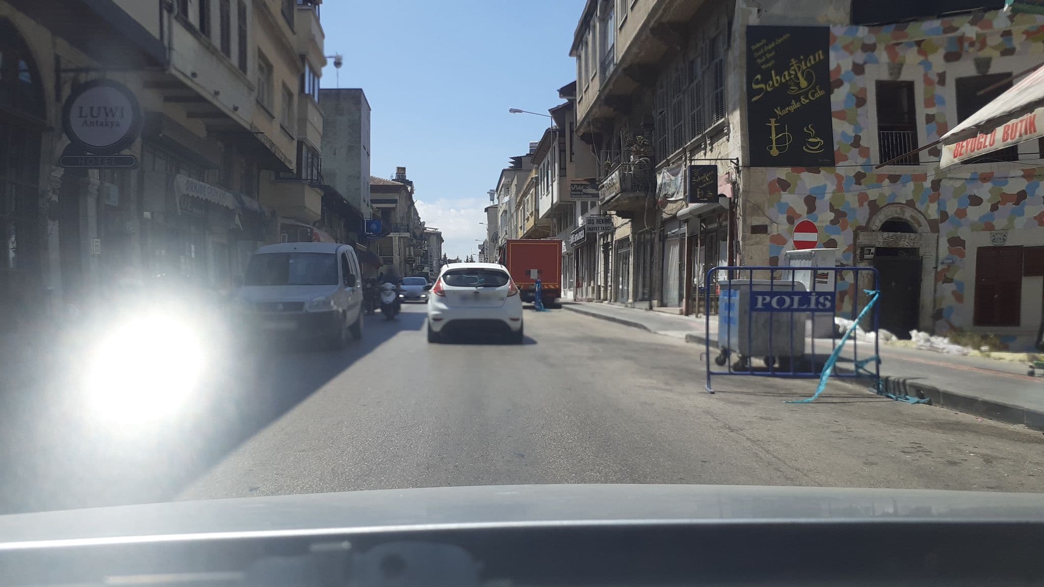 Street view near Tetrapole Hotel, Antakya — © ahmettsafaa (CC BY-SA · Mapillary)