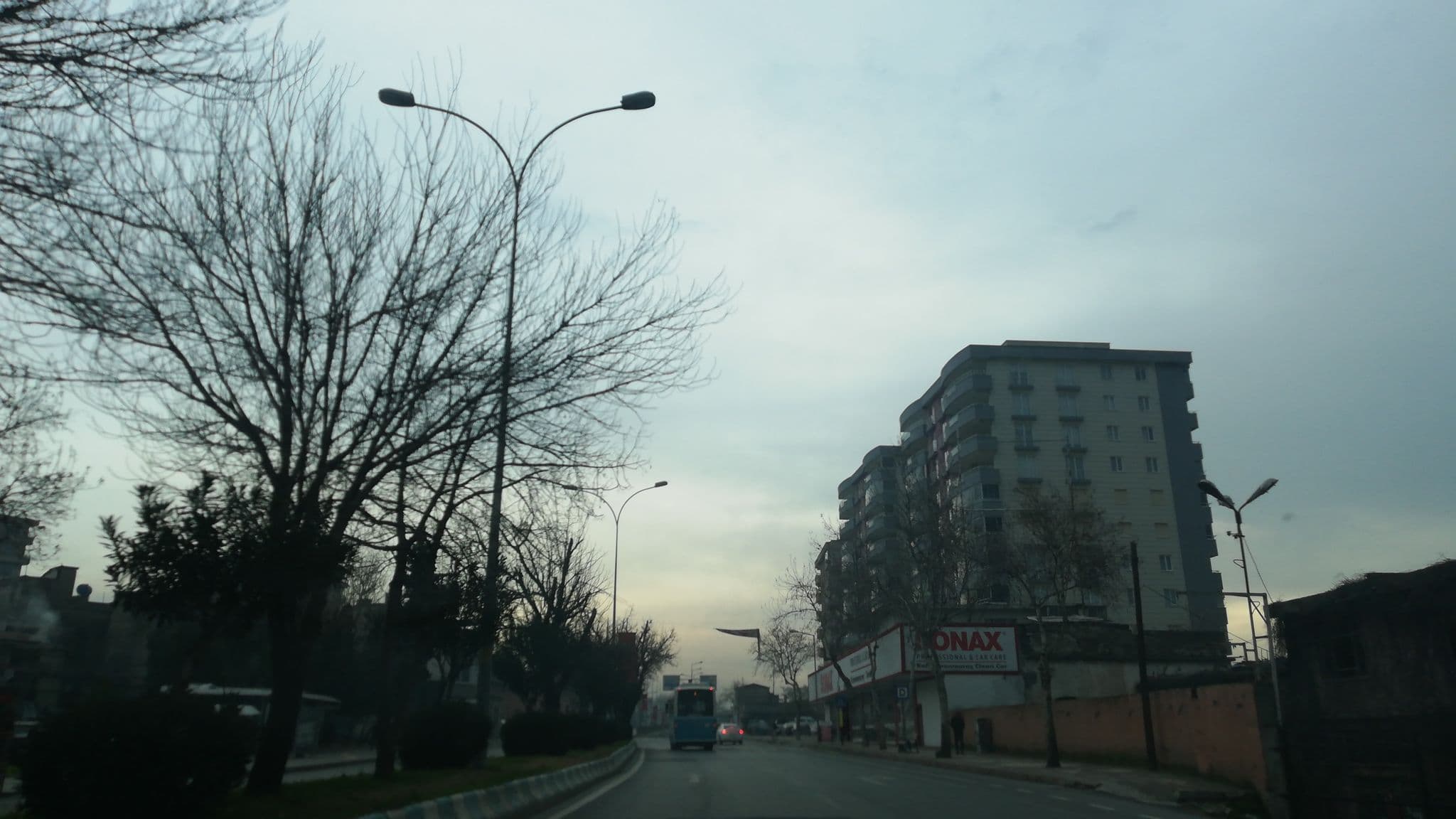 Street view near Peker Otel, Kahramanmaraş — © faruktaslialan (CC BY-SA · Mapillary)