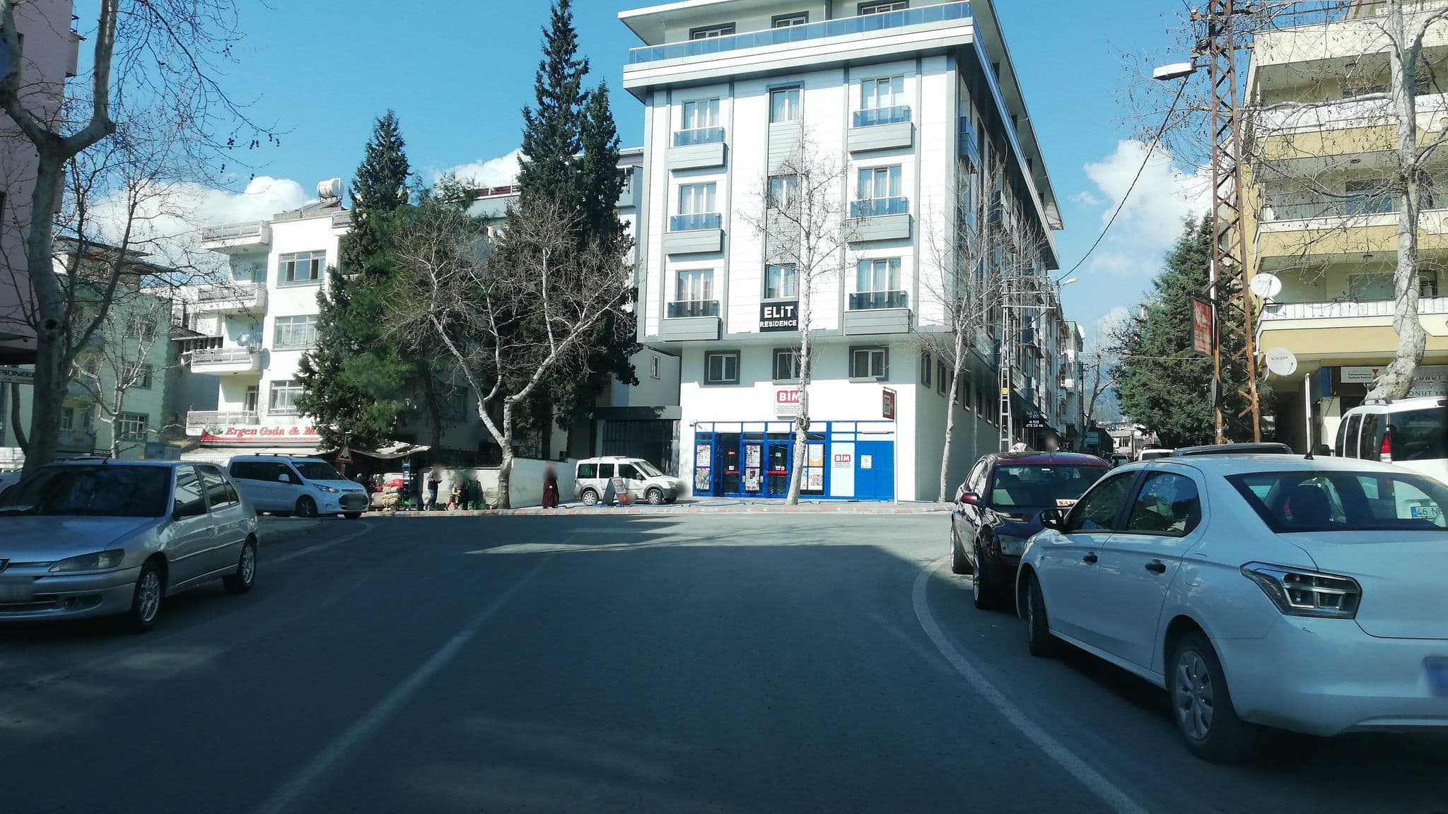 Street view near Tayfun Rental House Kahramanmaraş Günlük Kiralık Daire, Kahramanmaraş — © faruktaslialan (CC BY-SA · Mapillary)
