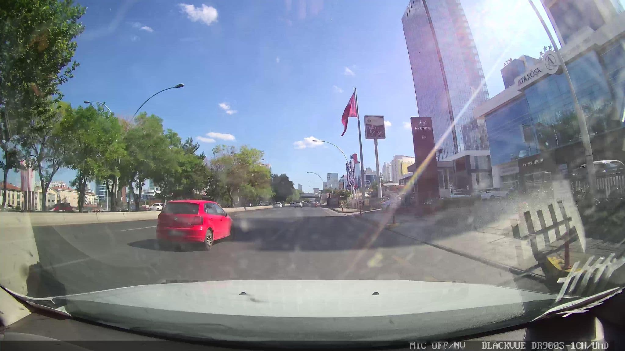 Street view near Ataköşk Grup Otelleri, Kızılay — © lutfullah (CC BY-SA · Mapillary)