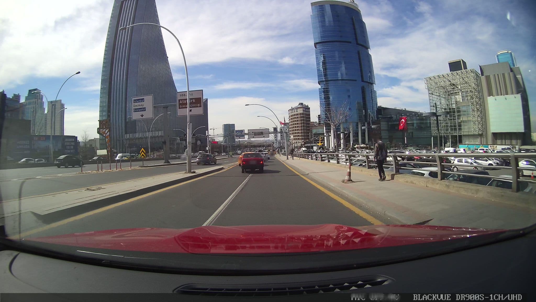 Street view near Dış Havuz, Mebusevleri — © ademturkmen (CC BY-SA · Mapillary)