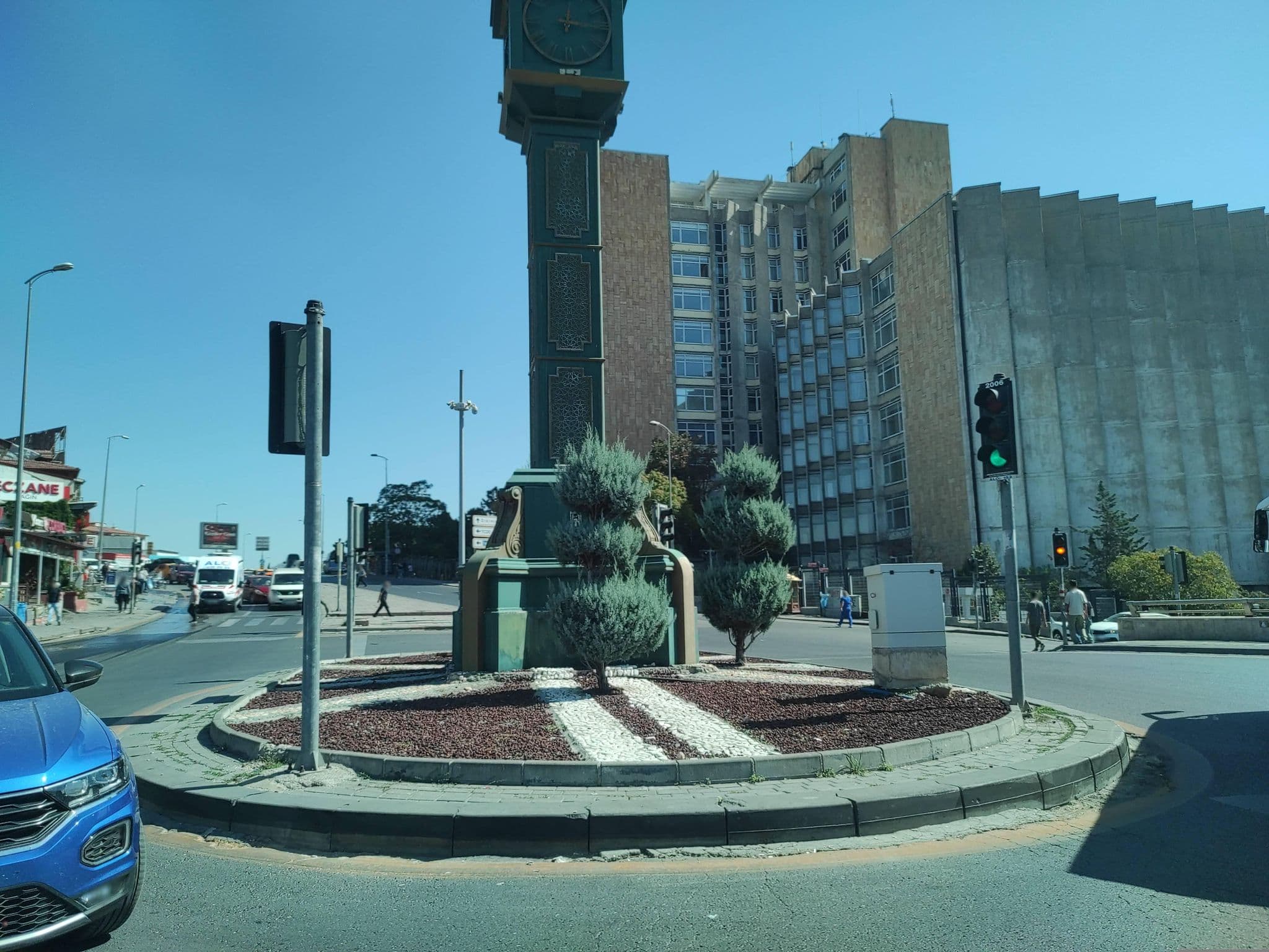 Street view near Unknown Place, Kızılay — © AmOosm (CC BY-SA · Mapillary)