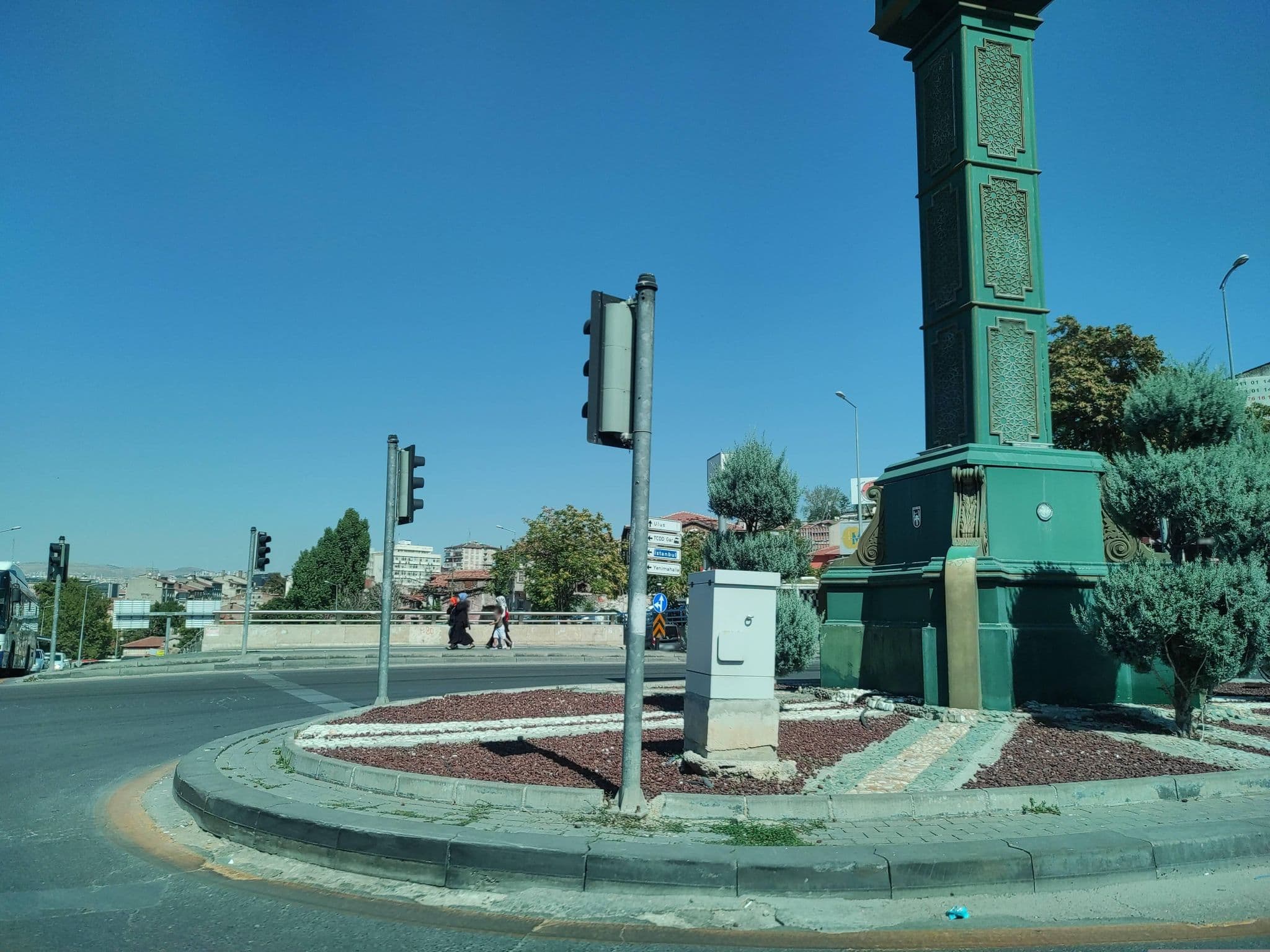 Street view near Doubltree By Hilton, Kızılay — © AmOosm (CC BY-SA · Mapillary)