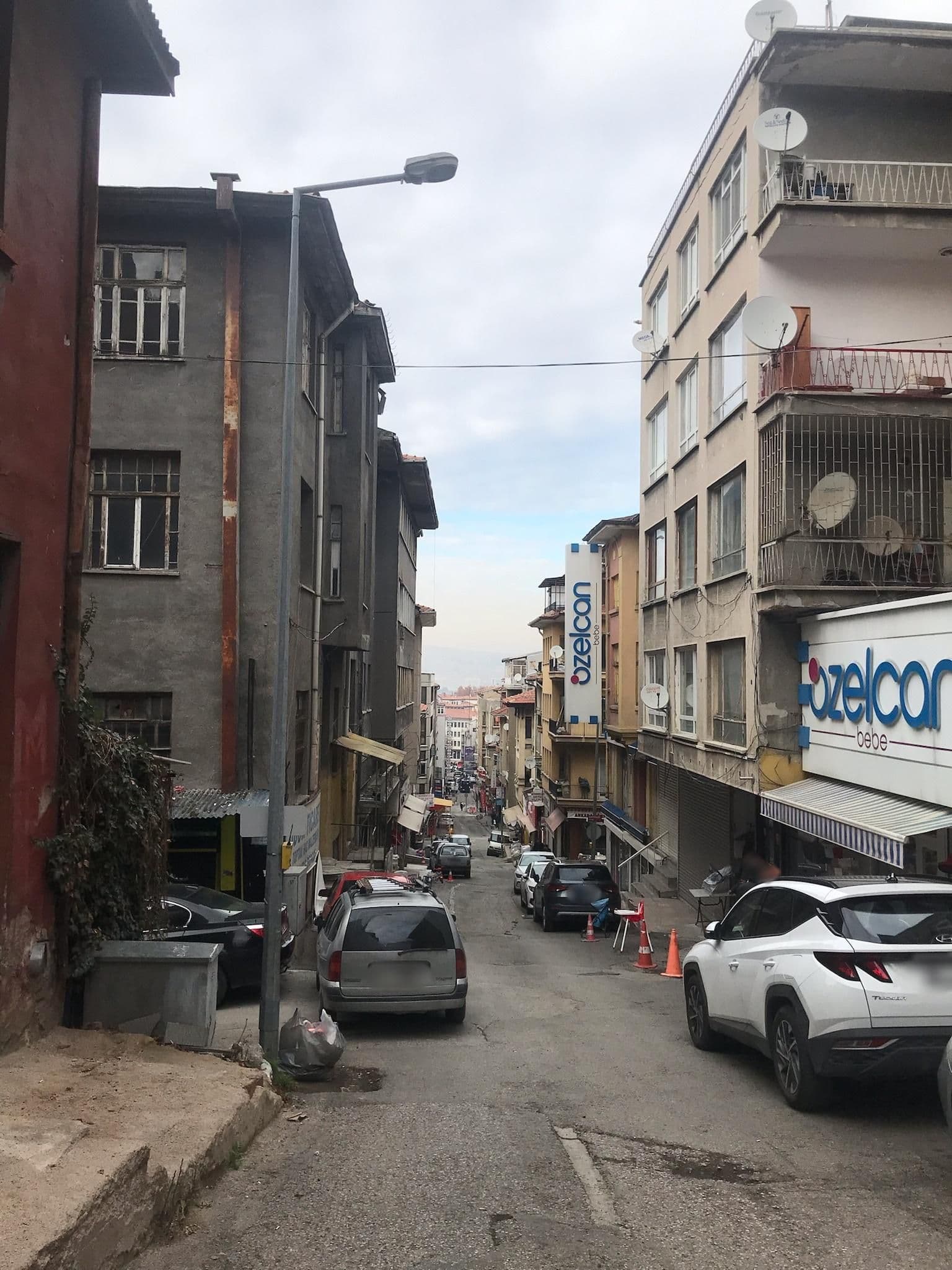 Street view near Altın Bilezik Han, Kızılay — © ruslan_fat (CC BY-SA · Mapillary)