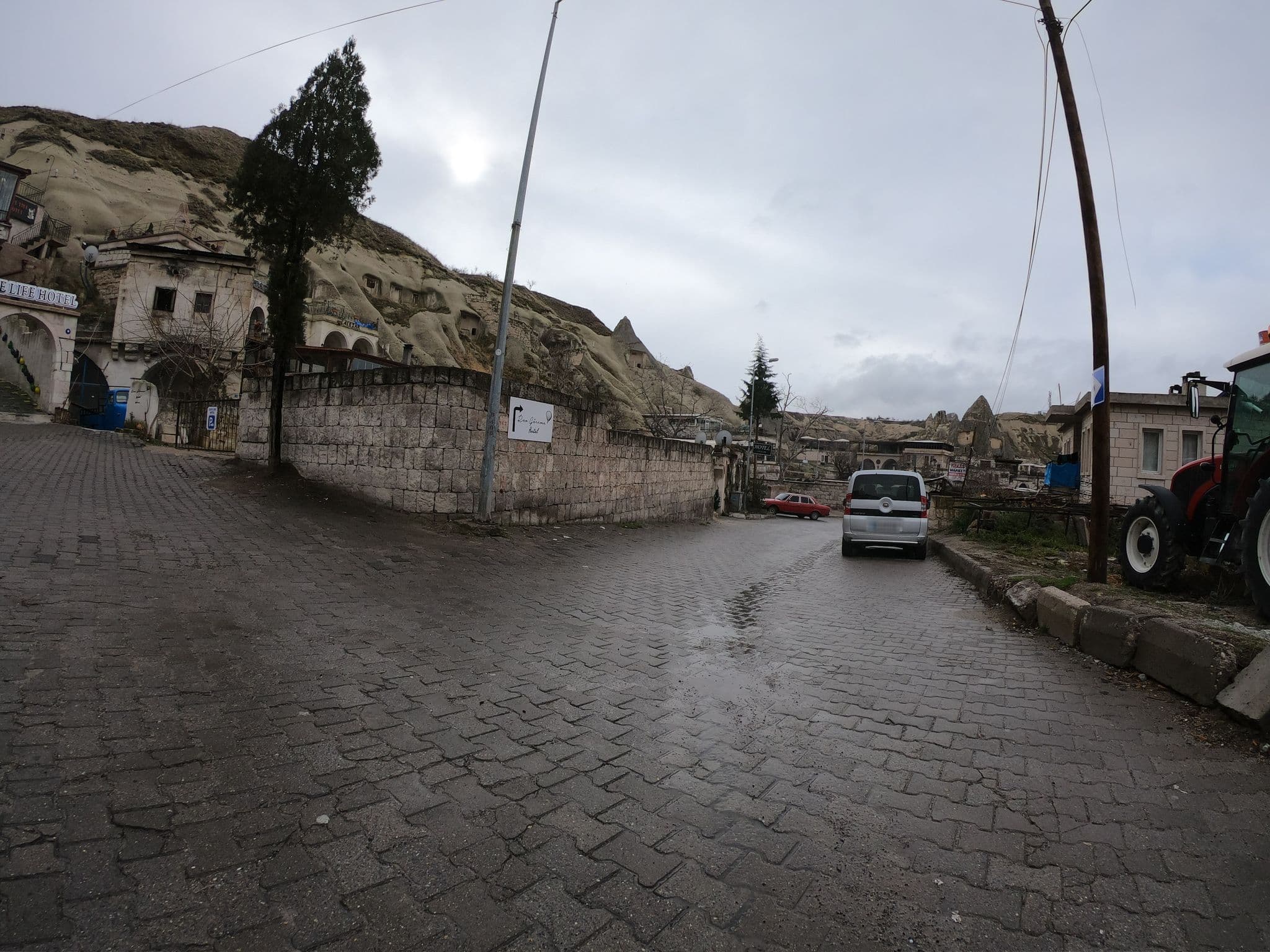 Street view near Sunset Cave Hotel, Göreme — © chrisbeddow (CC BY-SA · Mapillary)