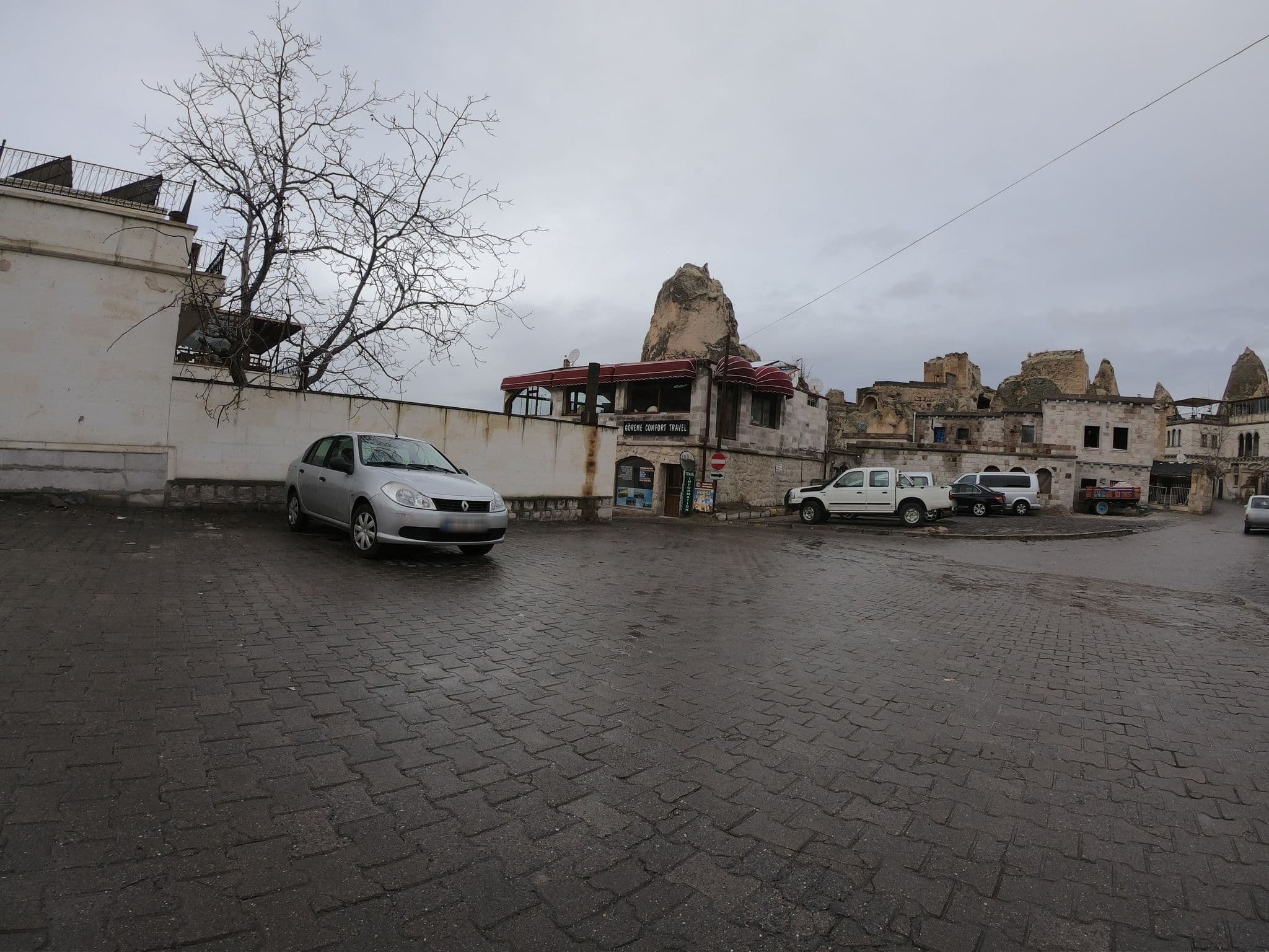 Street view near Özbek Stone House Hotel, Göreme — © chrisbeddow (CC BY-SA · Mapillary)