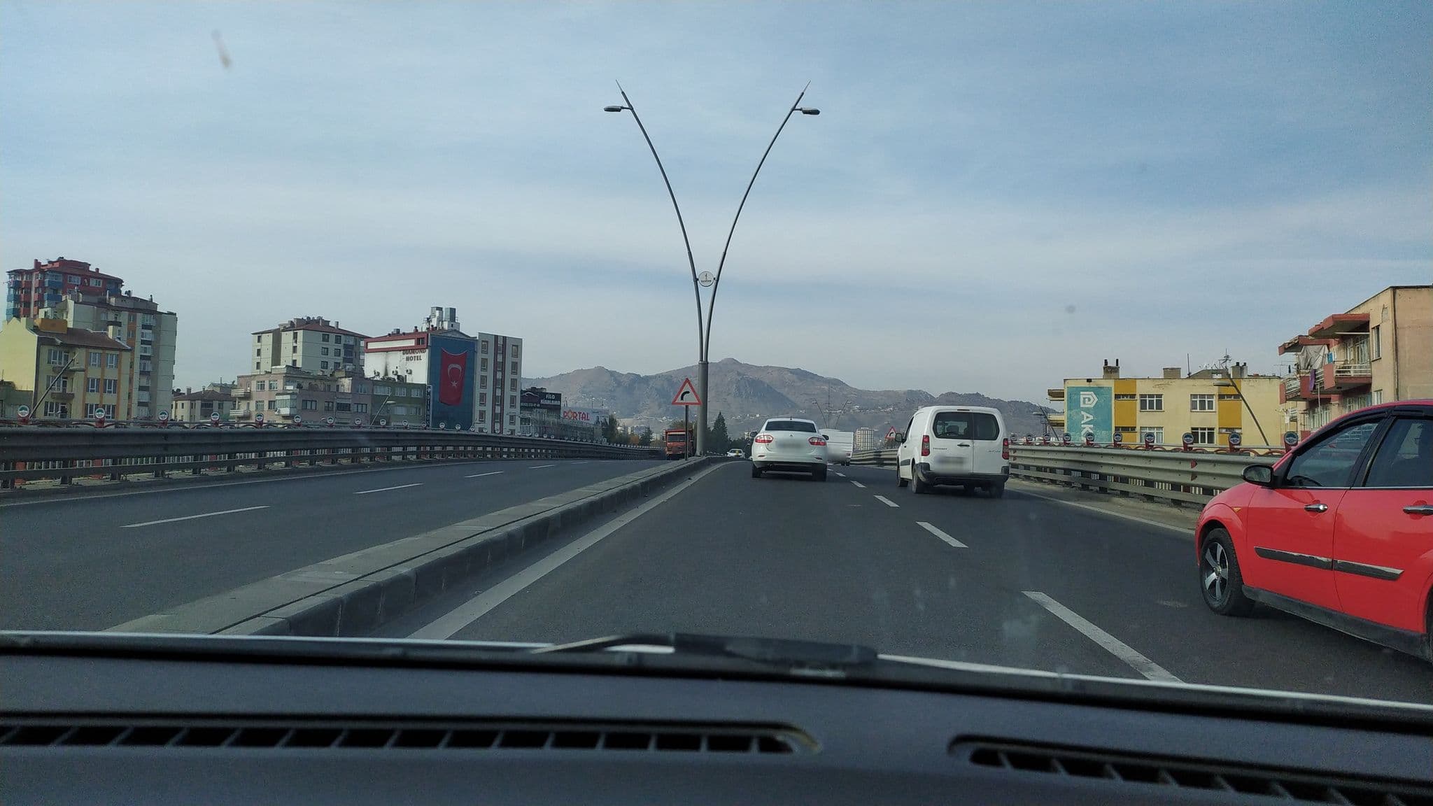 Street view near Kozakli Termal, Kayseri — © ozenharun (CC BY-SA · Mapillary)
