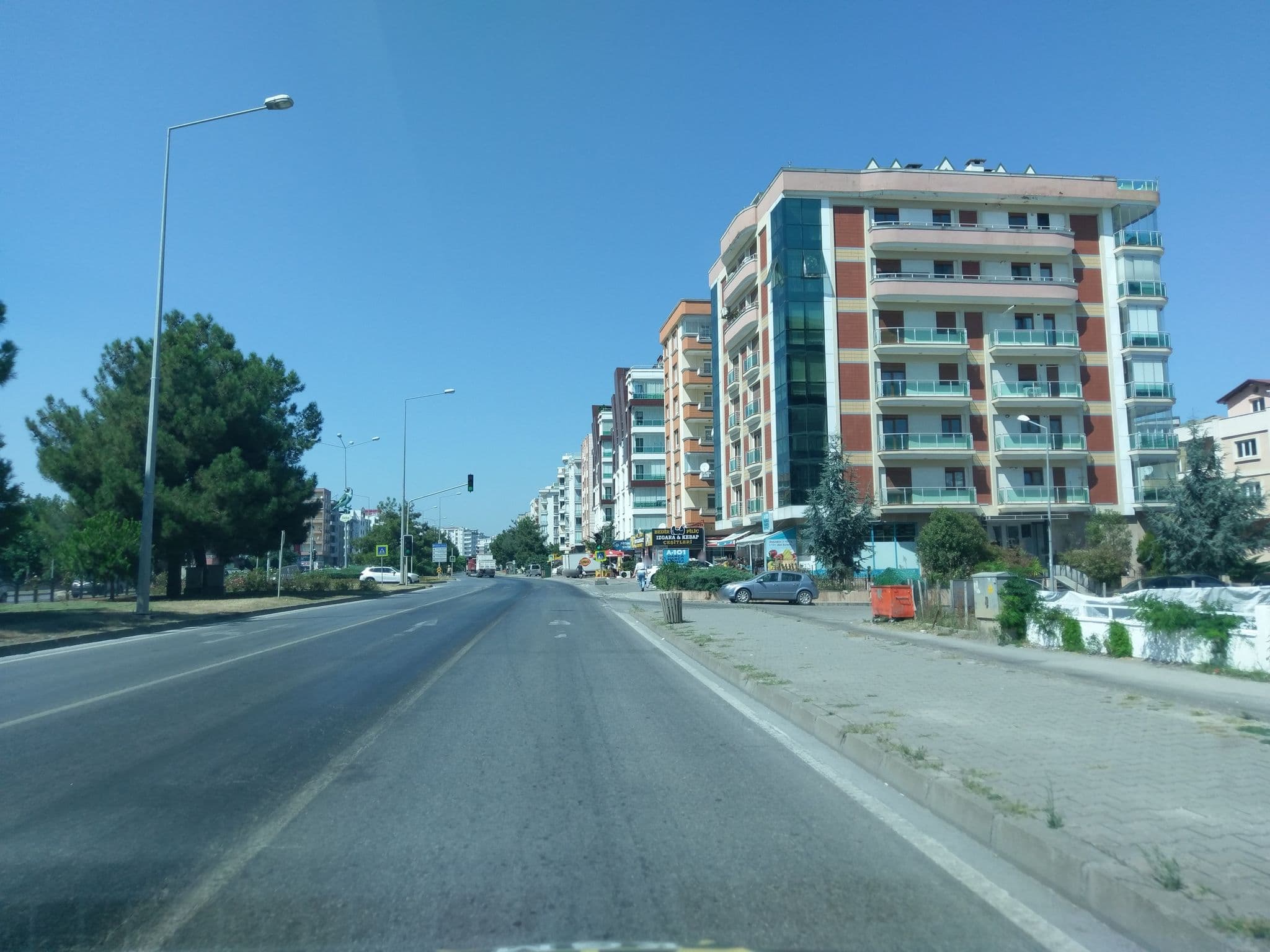 Street view near Biter İnşaat Atakent Suite Rezidans Apart, Çatkaya — © ozkanilyasaksu (CC BY-SA · Mapillary)