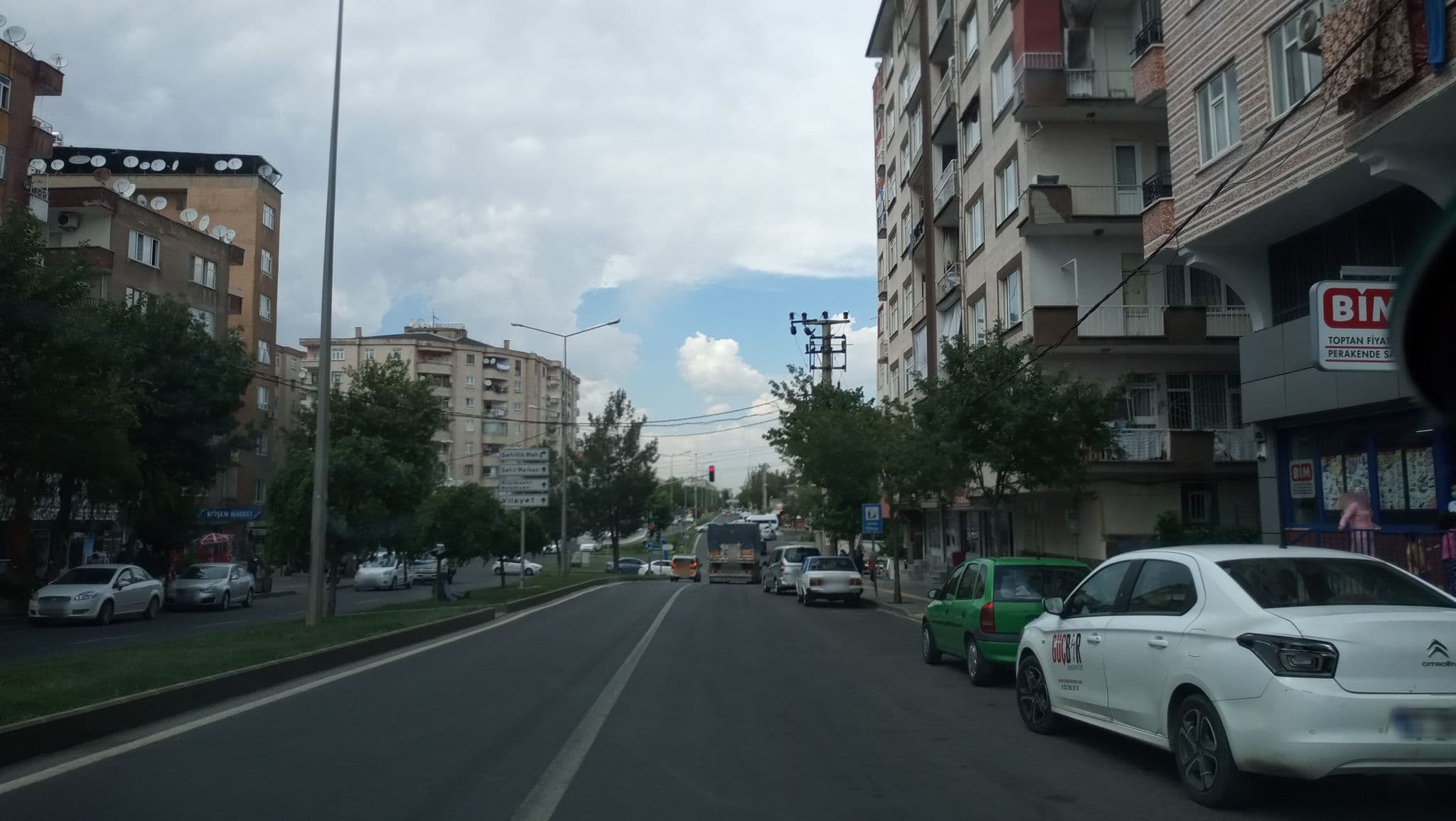 Street view near Reyhani Kasrı Otel, Diyarbakır — © rafialacahan (CC BY-SA · Mapillary)