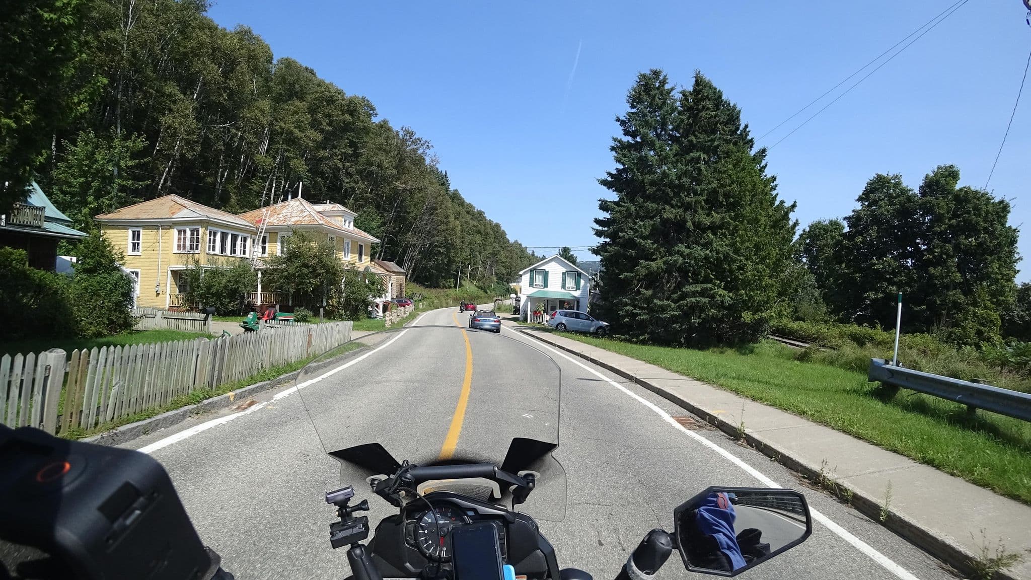 Street view near Auberge Félix-Antoine, Baie-Saint-Paul — © michelcouturemotomcm (CC BY-SA · Mapillary)