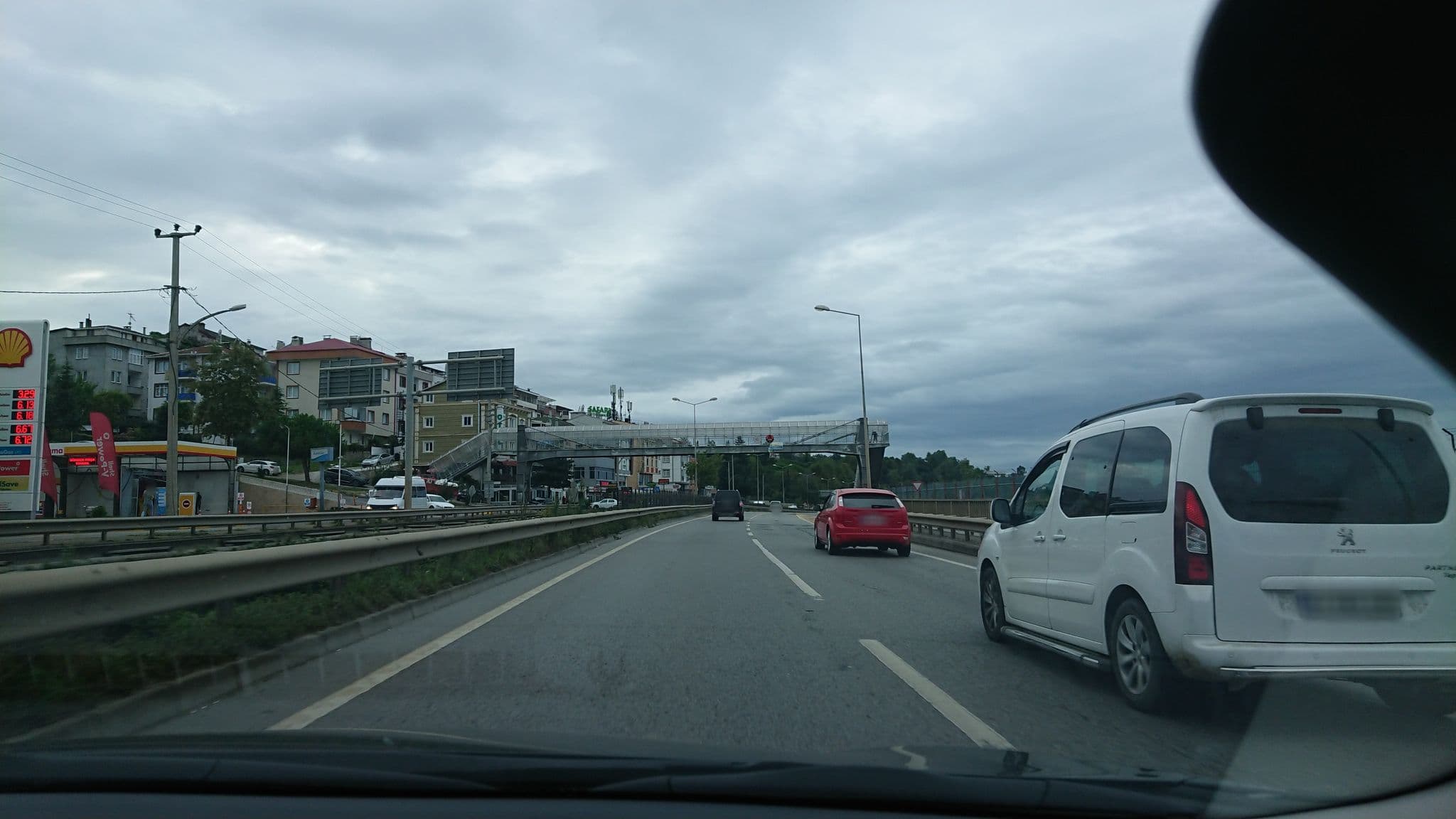 Street view near AİR SUİTE HOTEL, Trabzon — © kubikanber (CC BY-SA · Mapillary)
