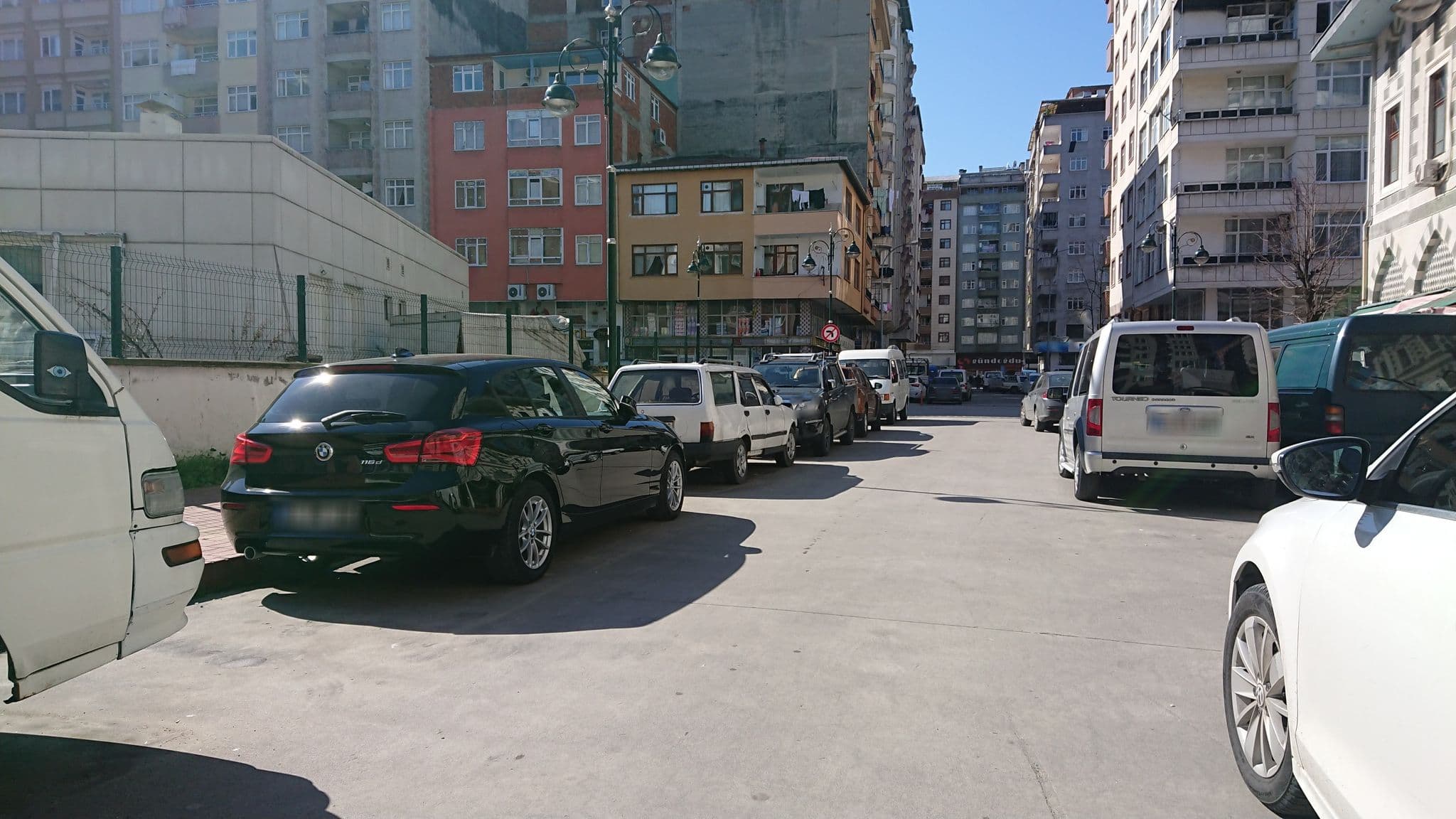 Street view near HAZNEDAR Otel, Rize — © kubikanber (CC BY-SA · Mapillary)