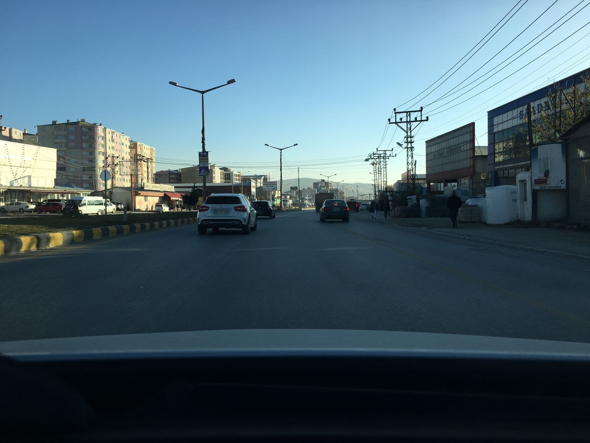 Street view near Elit Otel, Van — © kaymakam (CC BY-SA · Mapillary)