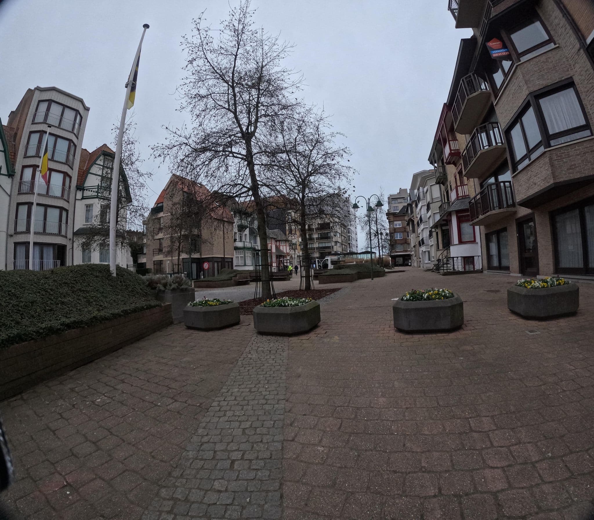 Street view near Hotel Leopoldus, De Panne — © filipc (CC BY-SA · Mapillary)