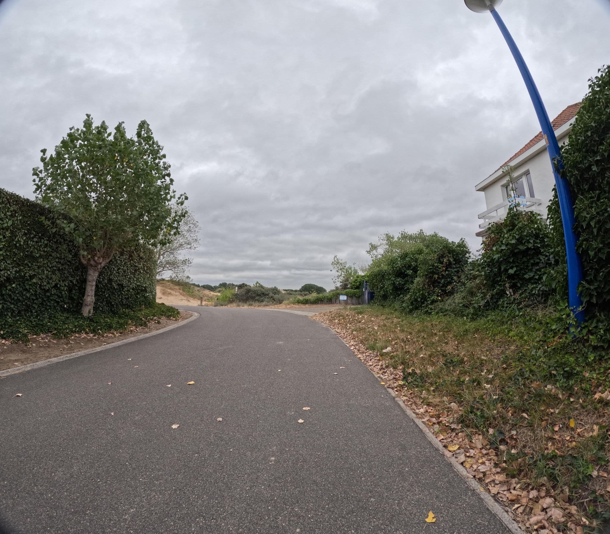 Street view near Villa Les Ancres, Oostduinkerke — © filipc (CC BY-SA · Mapillary)