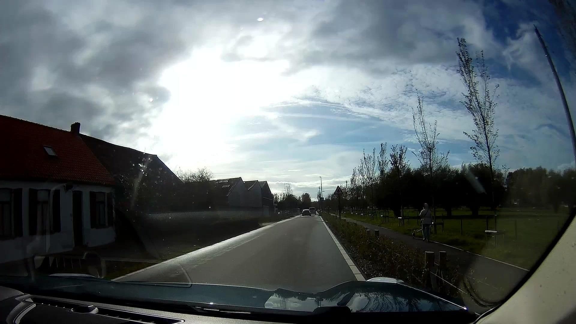 Street view near El Hogar del Hombre Borracho, Nieuwpoort — © micmin1972 (CC BY-SA · Mapillary)
