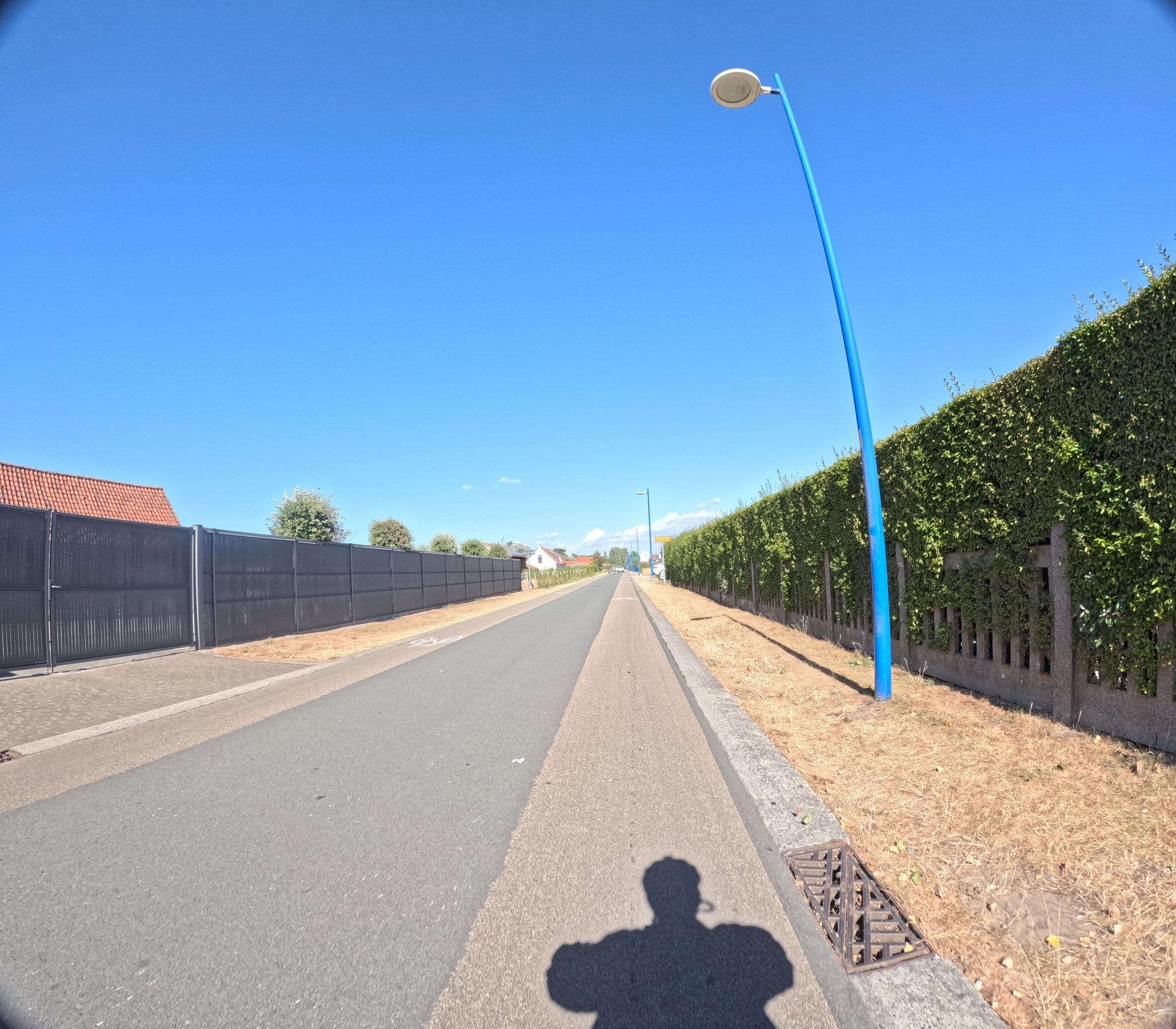 Street view near Internaat de korrel, Oostduinkerke — © filipc (CC BY-SA · Mapillary)