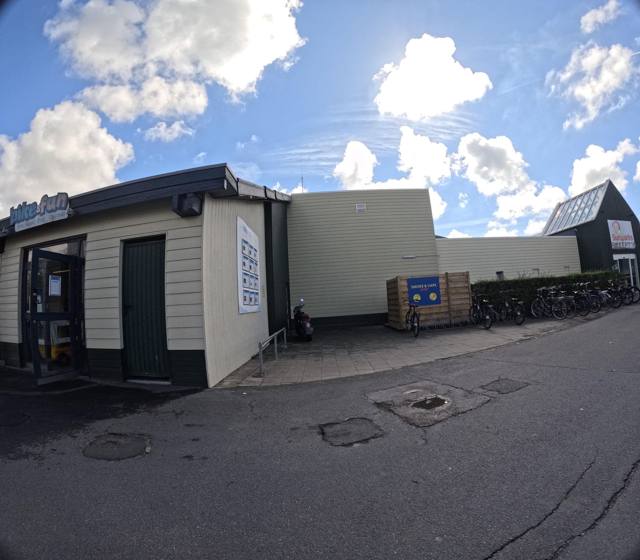 Street view near Cottage 822, Oostduinkerke — © filipc (CC BY-SA · Mapillary)