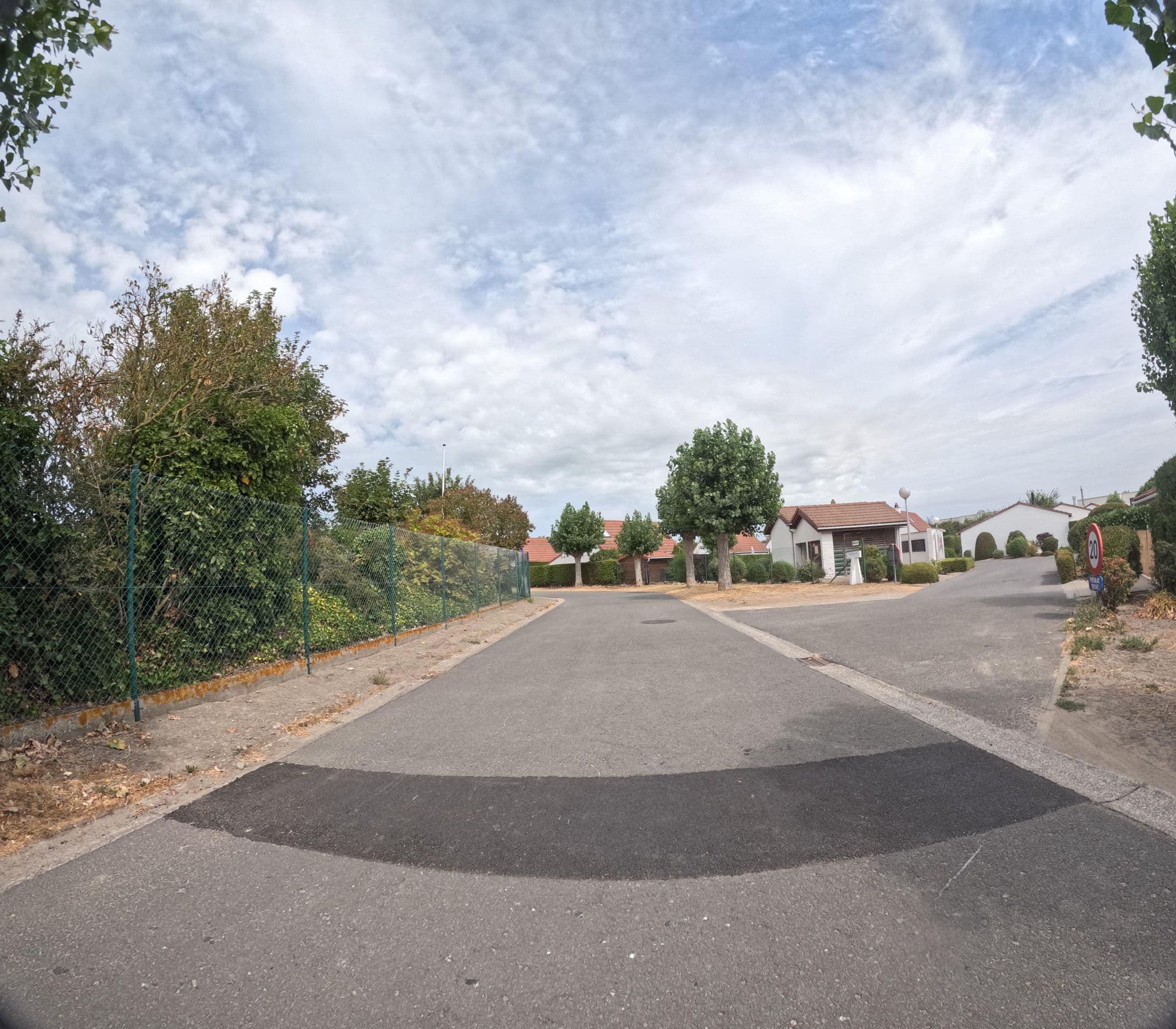 Street view near Vakantiedomein Bos En Duin, Oostduinkerke — © filipc (CC BY-SA · Mapillary)