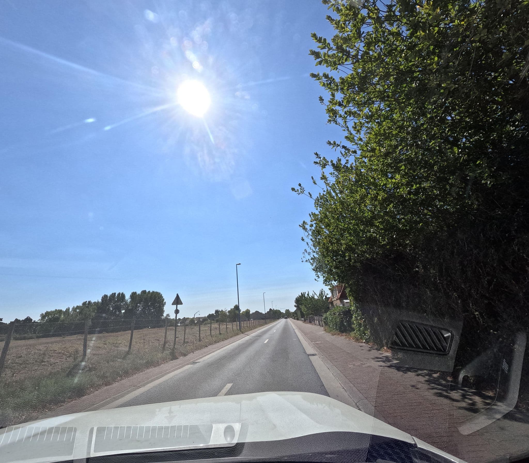 Street view near Bungalow 813, Oostduinkerke — © filipc (CC BY-SA · Mapillary)