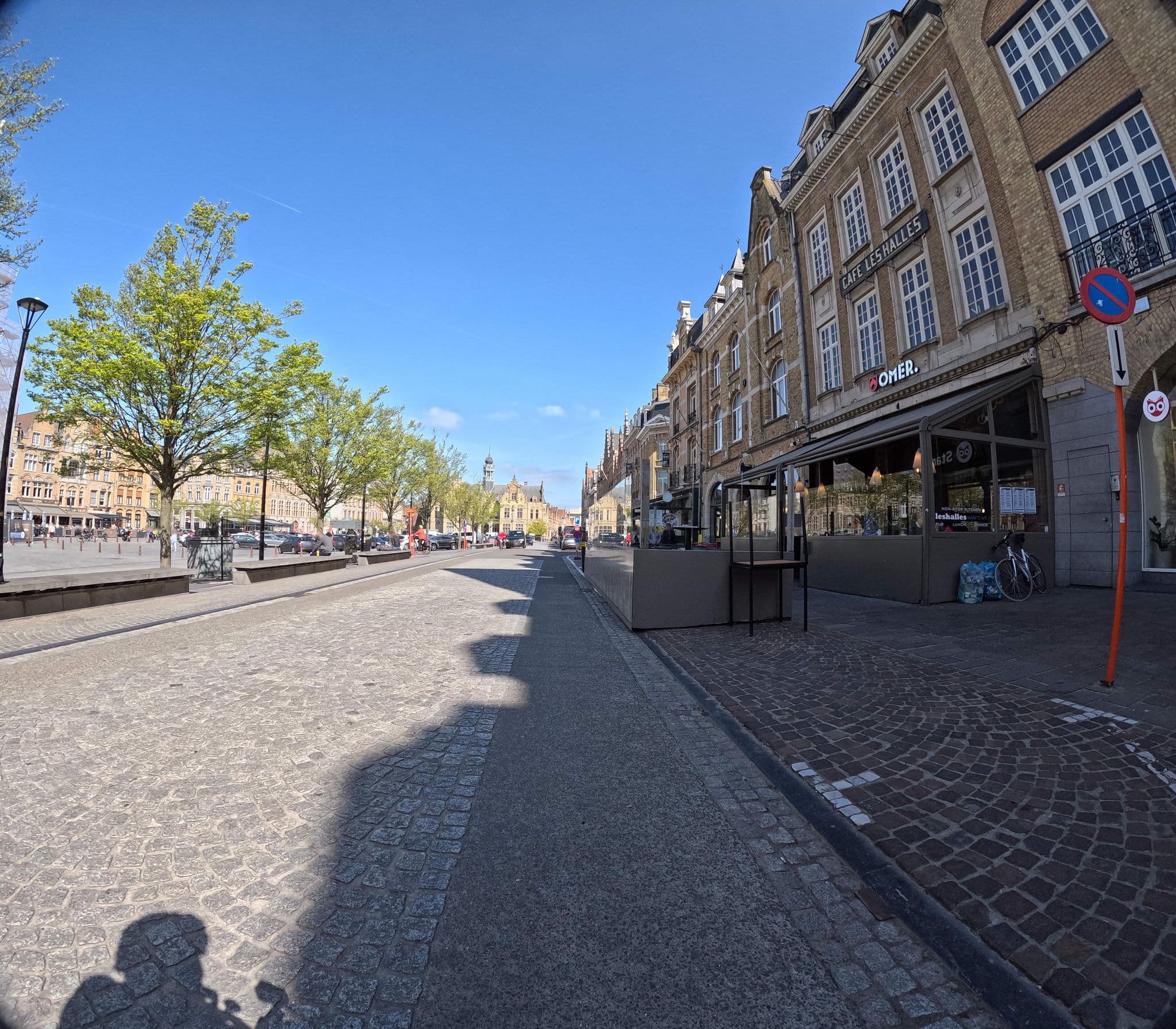 Street view near Hotel Sultan, Ieper — © filipc (CC BY-SA · Mapillary)
