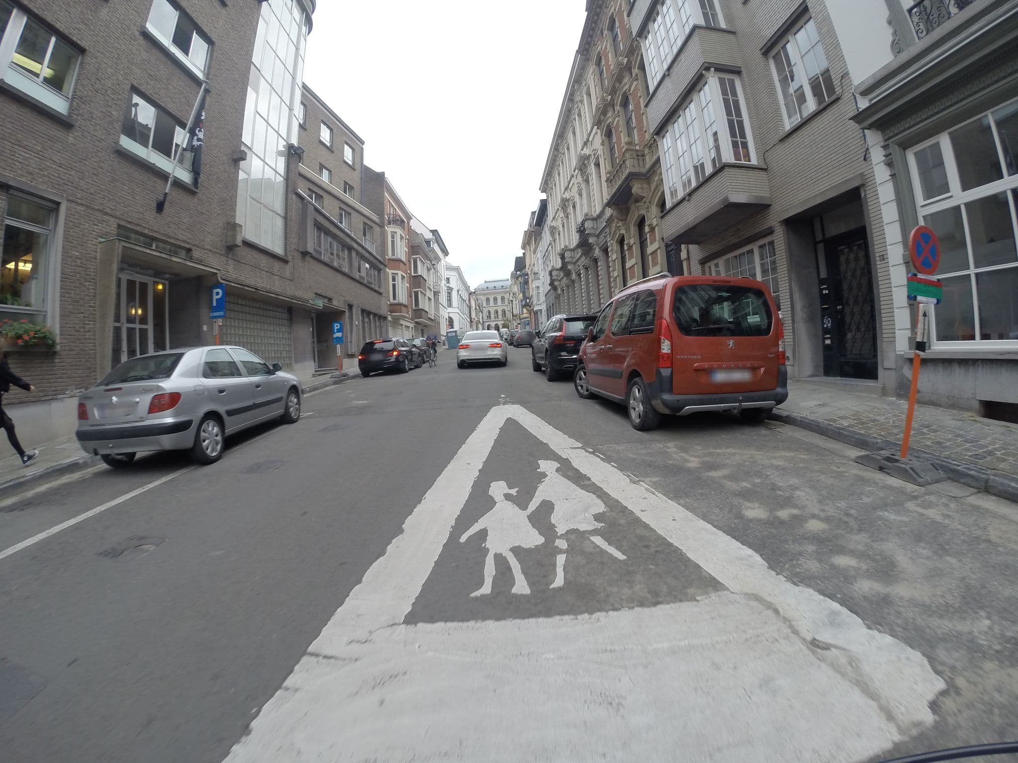 Street view near Internaat, Gent — © imaginaire (CC BY-SA · Mapillary)