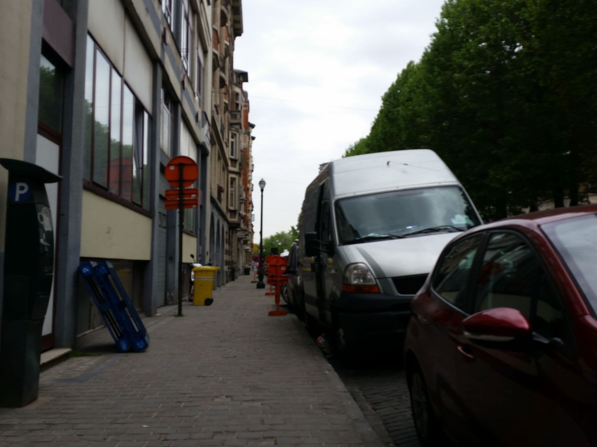 Street view near Hotel Amingo, Brussels — © filipc (CC BY-SA · Mapillary)
