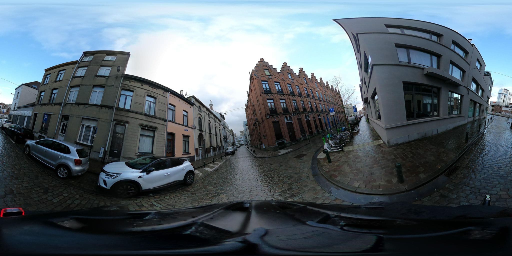 Street view near Le Coup de Coeur Duplex Dansaert, Brussels — © RaphaelPasLoin (CC BY-SA · Mapillary)