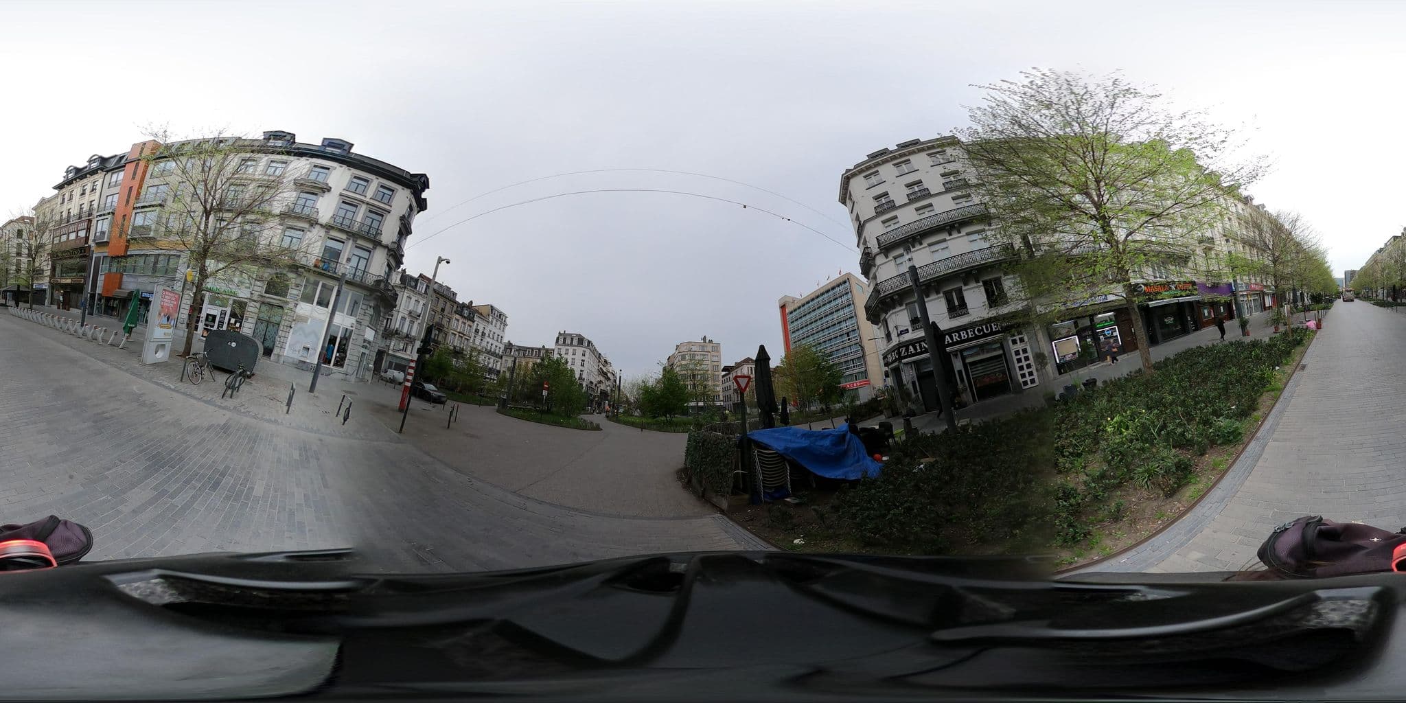 Street view near Latroupe Grand Place, Brussels — © RaphaelPasLoin (CC BY-SA · Mapillary)