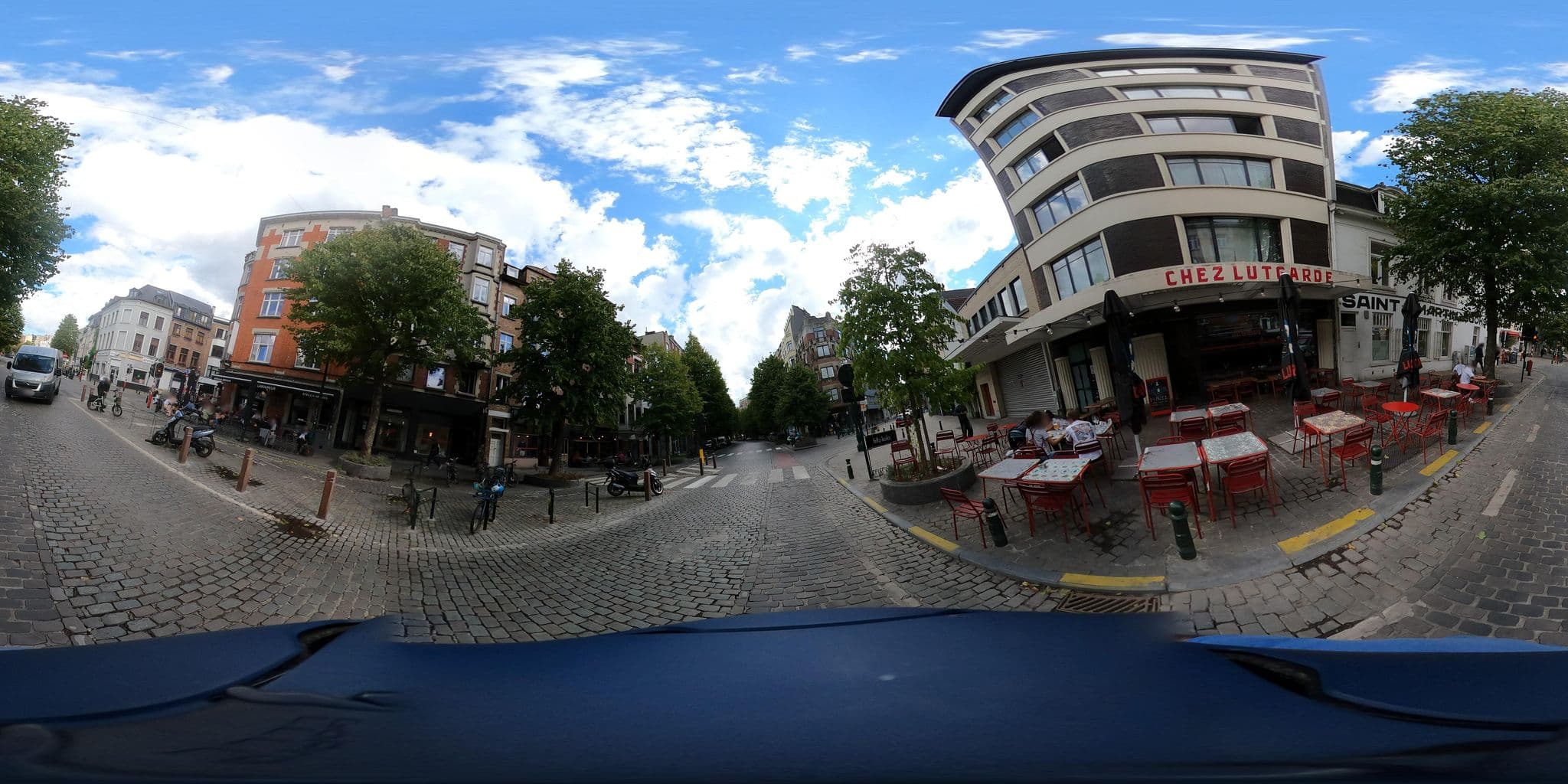 Street view near Aparthotel Remparts, Brussels — © thierry1030 (CC BY-SA · Mapillary)