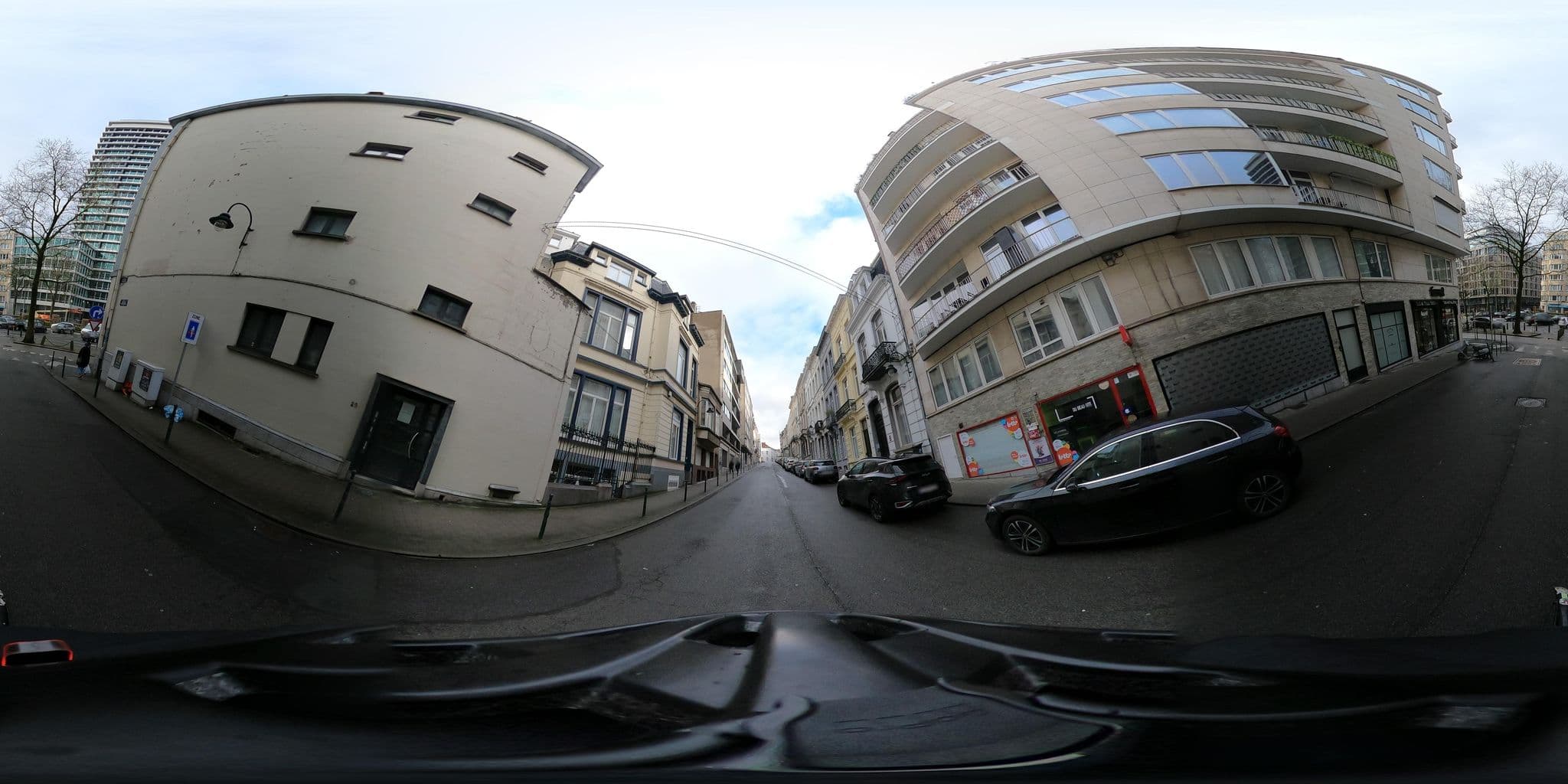 Street view near Smartflats Stéphanie, Ixelles — © RaphaelPasLoin (CC BY-SA · Mapillary)