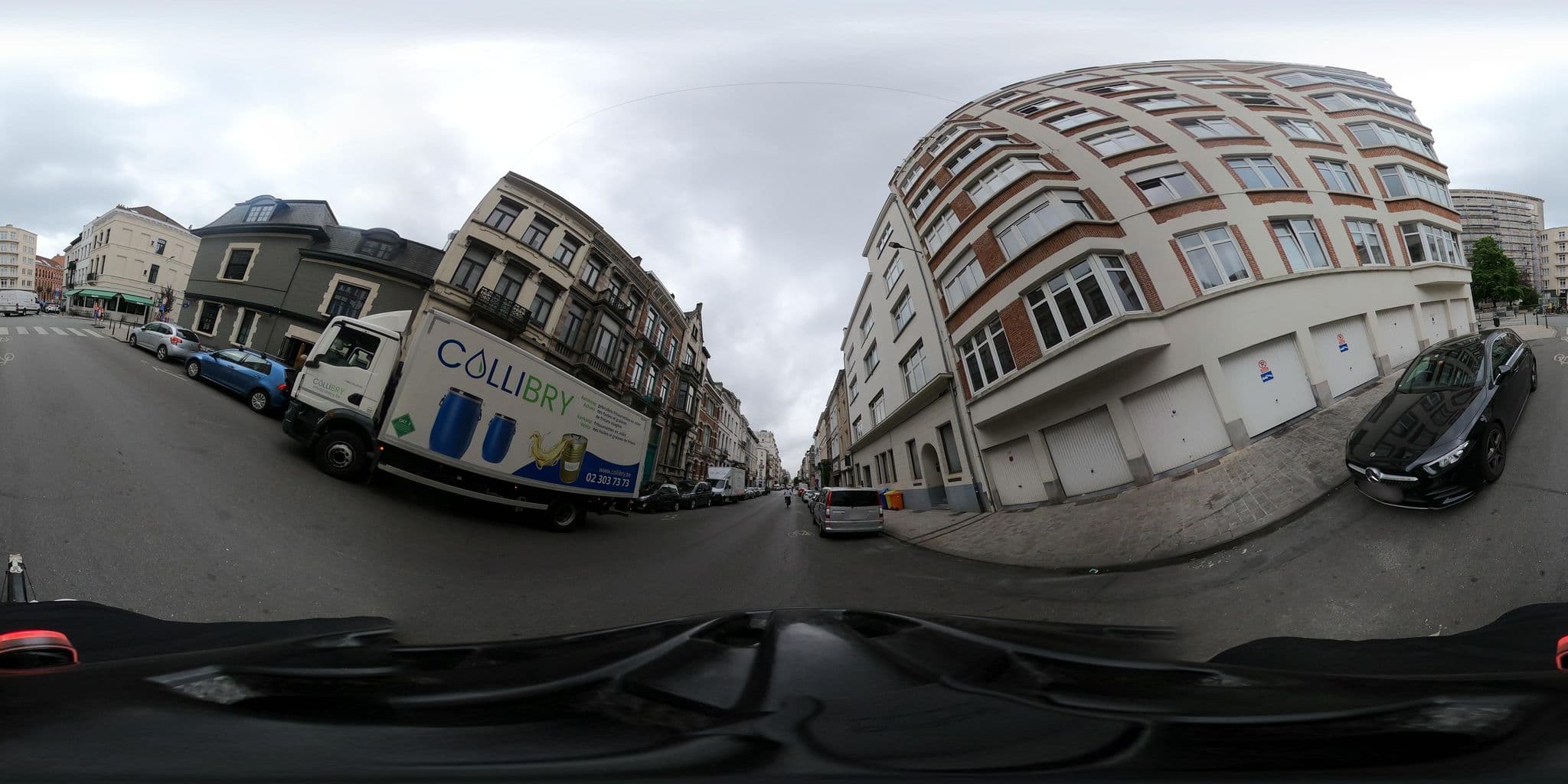 Street view near Odelle, Ixelles — © RaphaelPasLoin (CC BY-SA · Mapillary)