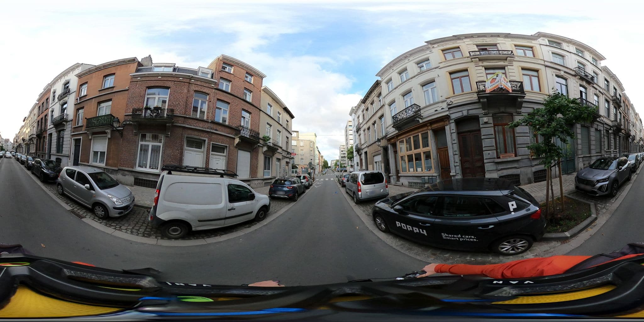 Street view near B&B Nouvelle Vie, Ixelles — © Stefdegreef (CC BY-SA · Mapillary)