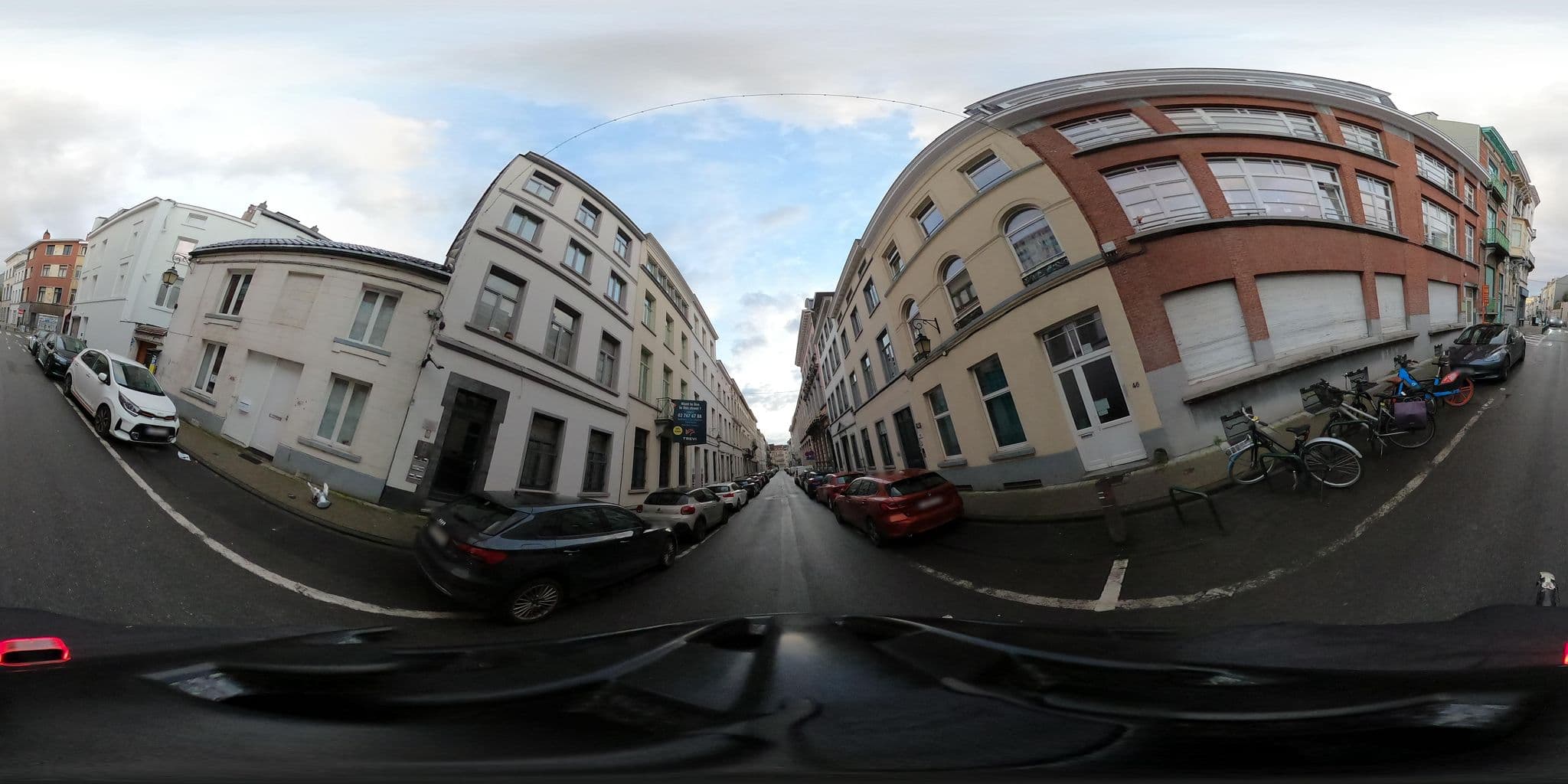 Street view near Brett's Belgium Hideaway, Ixelles — © RaphaelPasLoin (CC BY-SA · Mapillary)