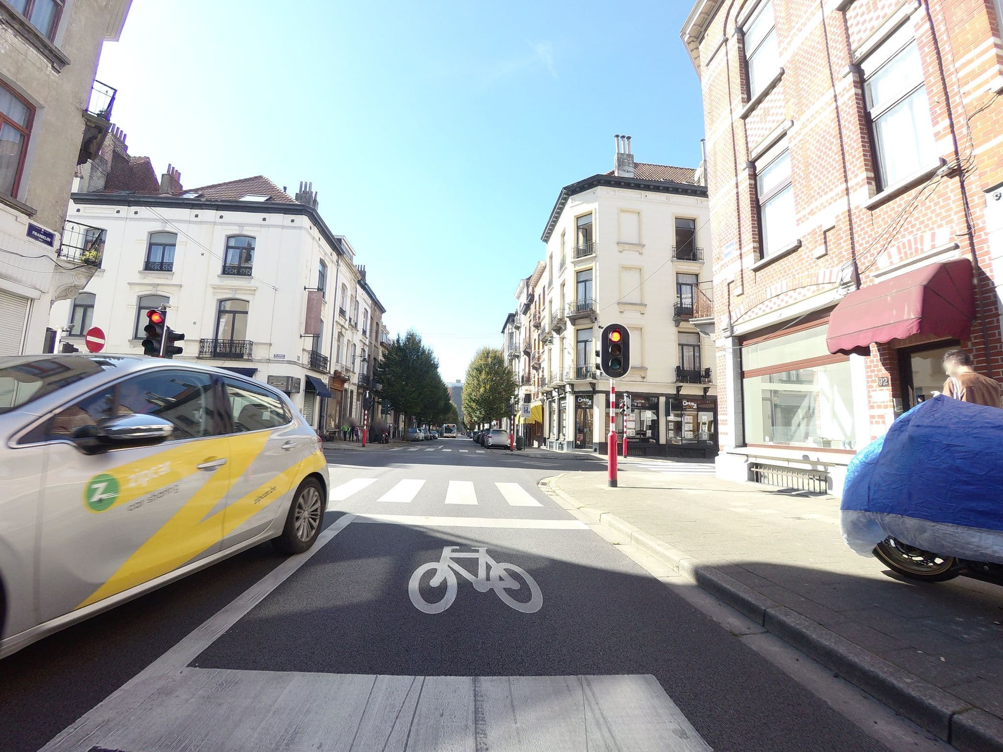 Street view near Tracotel, Saint-Josse-ten-Noode — © filipc (CC BY-SA · Mapillary)