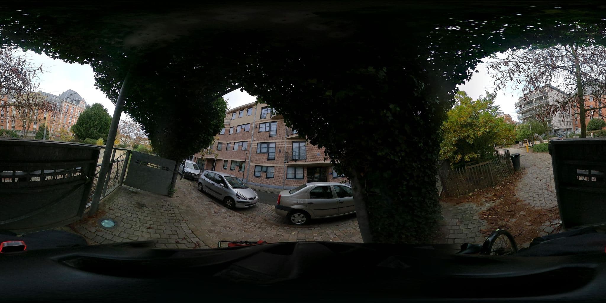 Street view near Housing Hotel Brussels, Saint-Josse-ten-Noode — © RaphaelPasLoin (CC BY-SA · Mapillary)