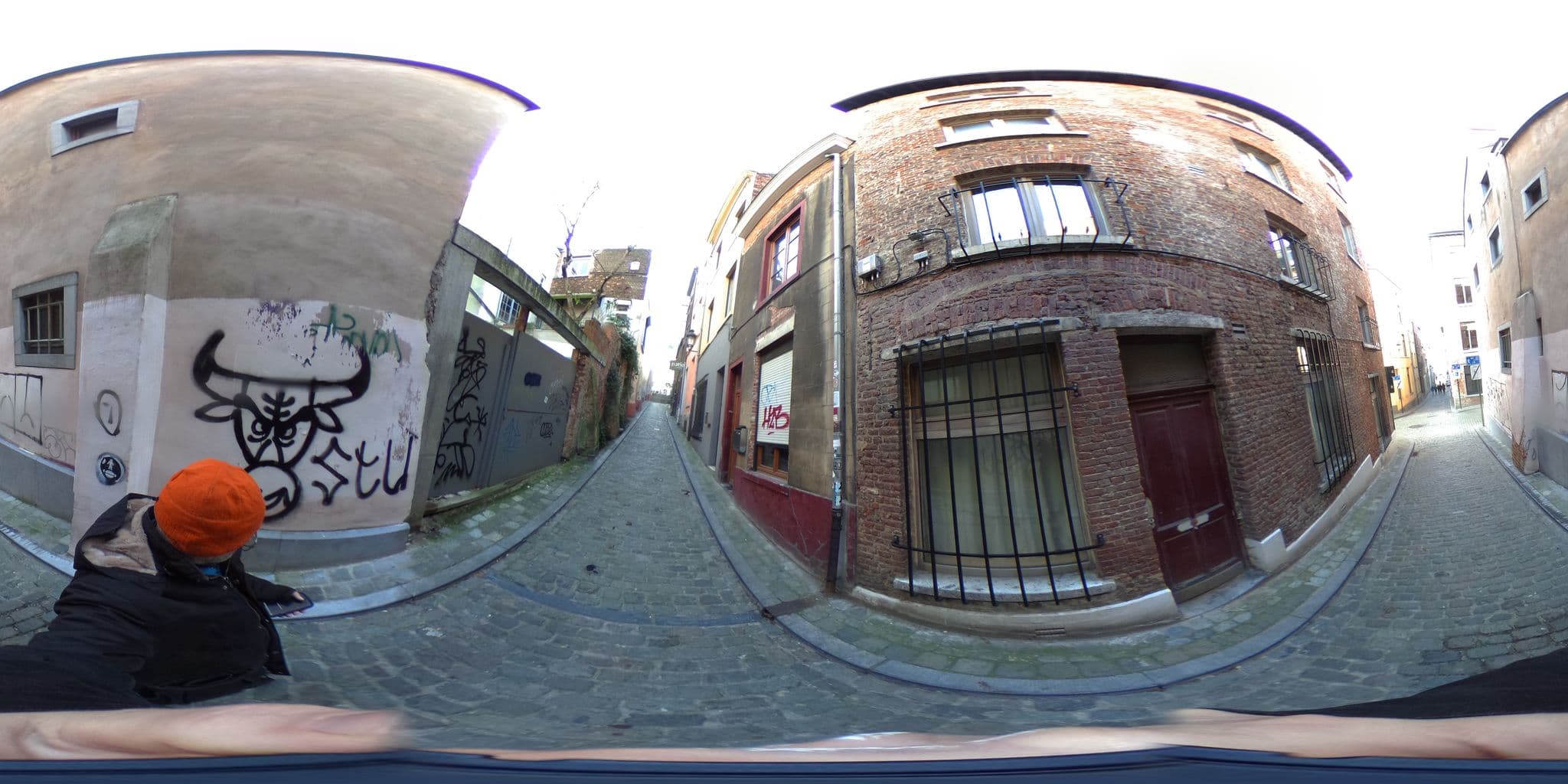 Street view near Be And Be 27, Brussels — © filipc (CC BY-SA · Mapillary)